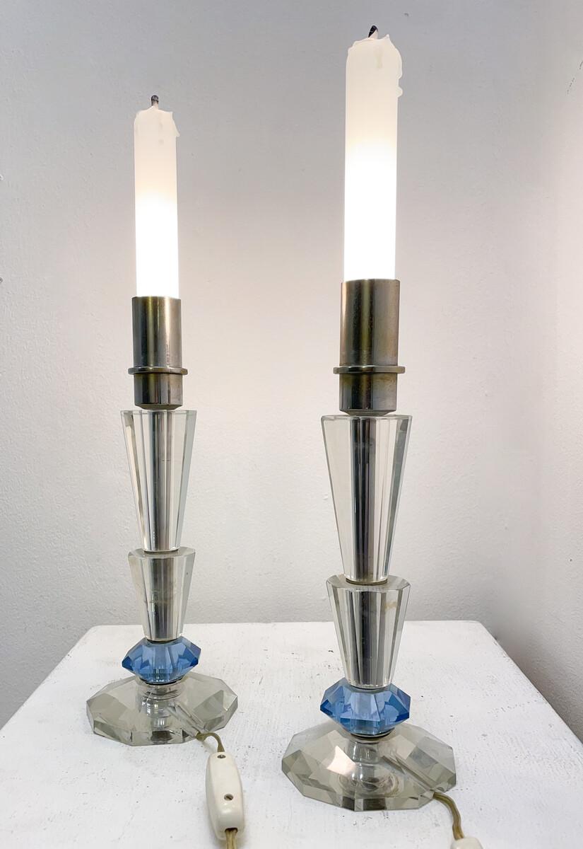 Ein Paar Mid-Century-Modern-Kerzenständer, Kristall, 1930er Jahre im Zustand „Gut“ im Angebot in Brussels, BE