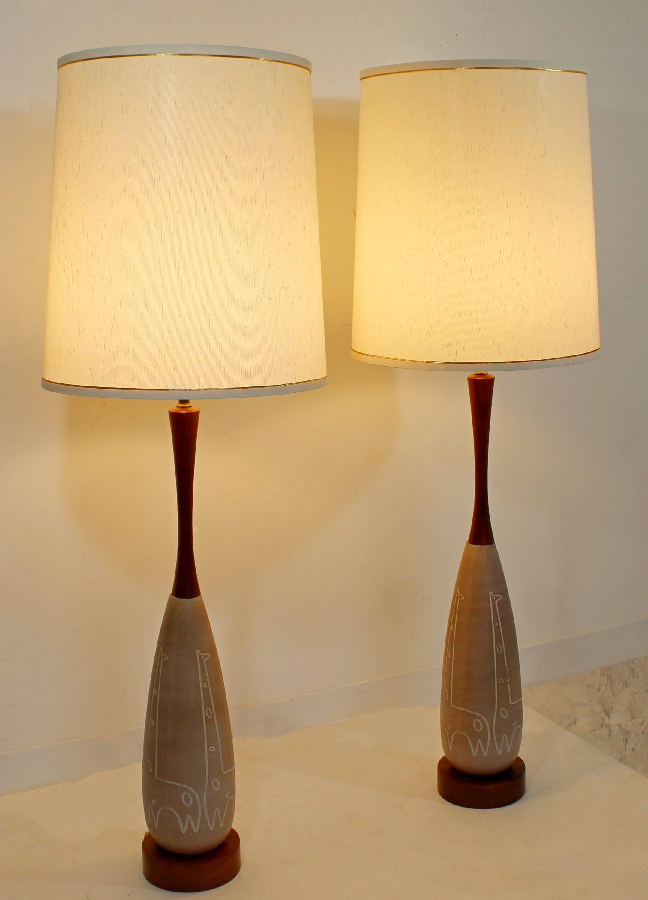 Mid-Century Modern Pair of Ceramic Raymor Giraffe Table Lamps Italian 2