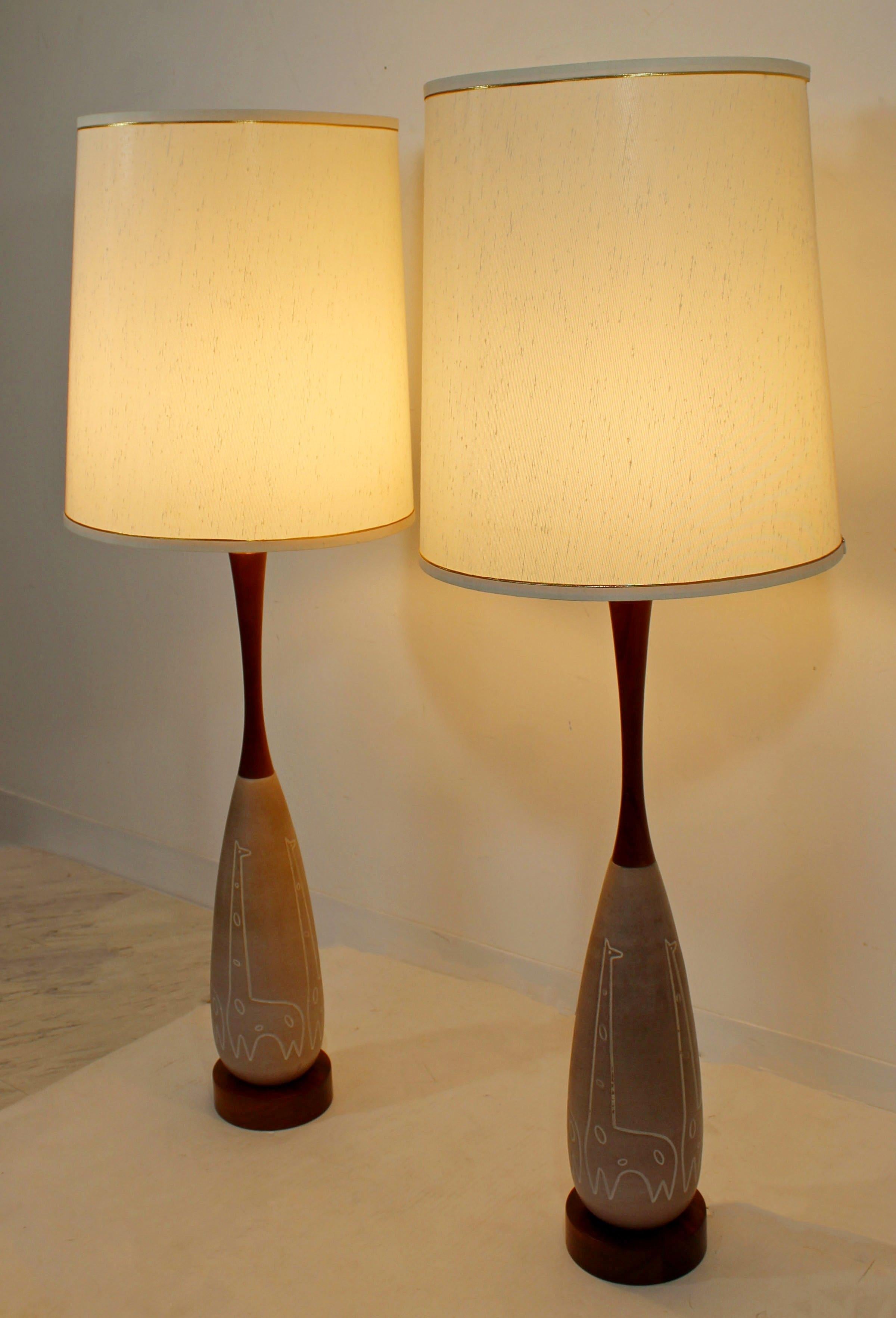 Mid-Century Modern Pair of Ceramic Raymor Giraffe Table Lamps Italian 3