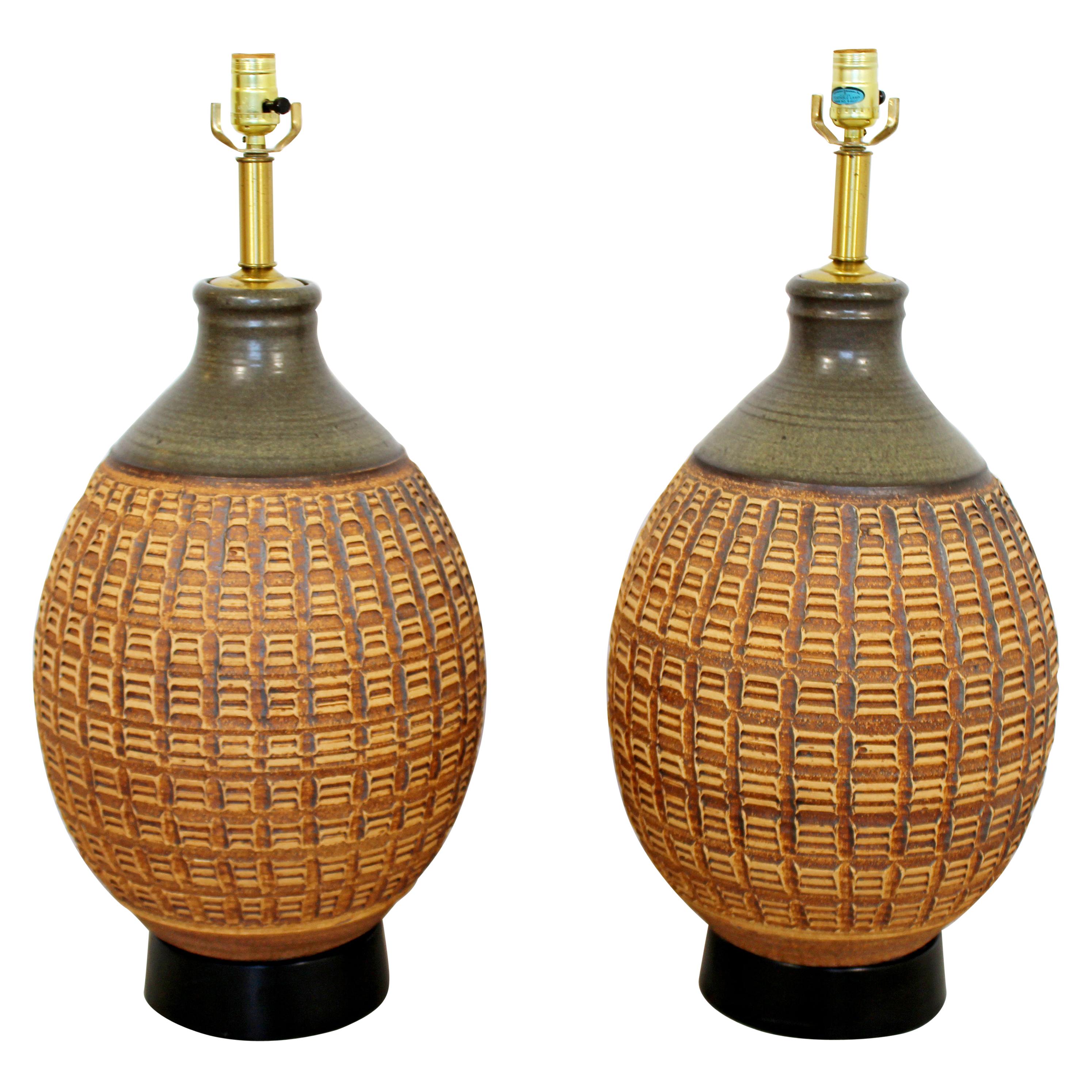 Mid-Century Modern Pair of Ceramic Table Lamps Bob Kinzie Affiliated Craftsmen