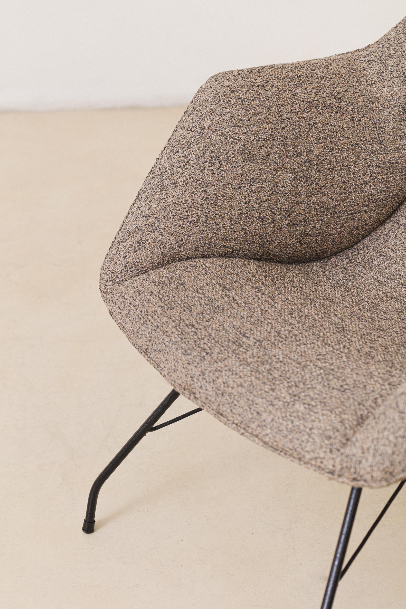 Mid-Century Modern Pair of Concha Armchair by Carlo Hauner and Martin Eisler For Sale 5