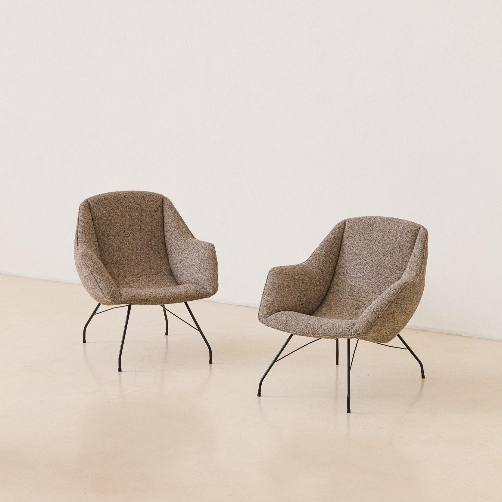 Mid-Century Modern Pair of Concha Armchair by Carlo Hauner and Martin Eisler In Good Condition For Sale In New York, NY