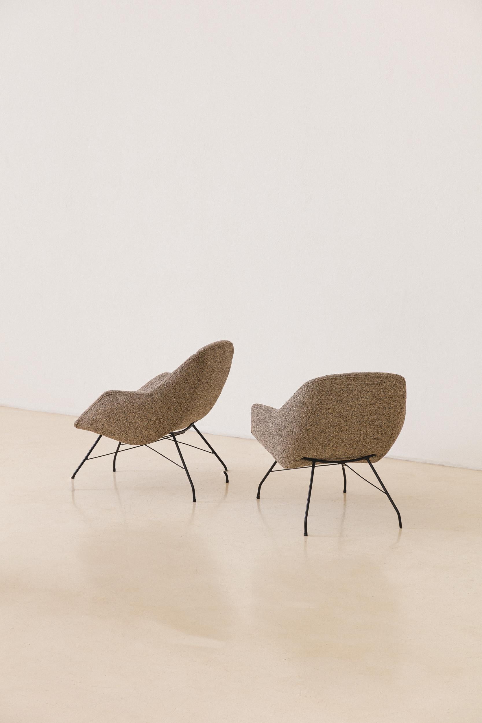 Mid-Century Modern Pair of Concha Armchair by Carlo Hauner and Martin Eisler For Sale 1