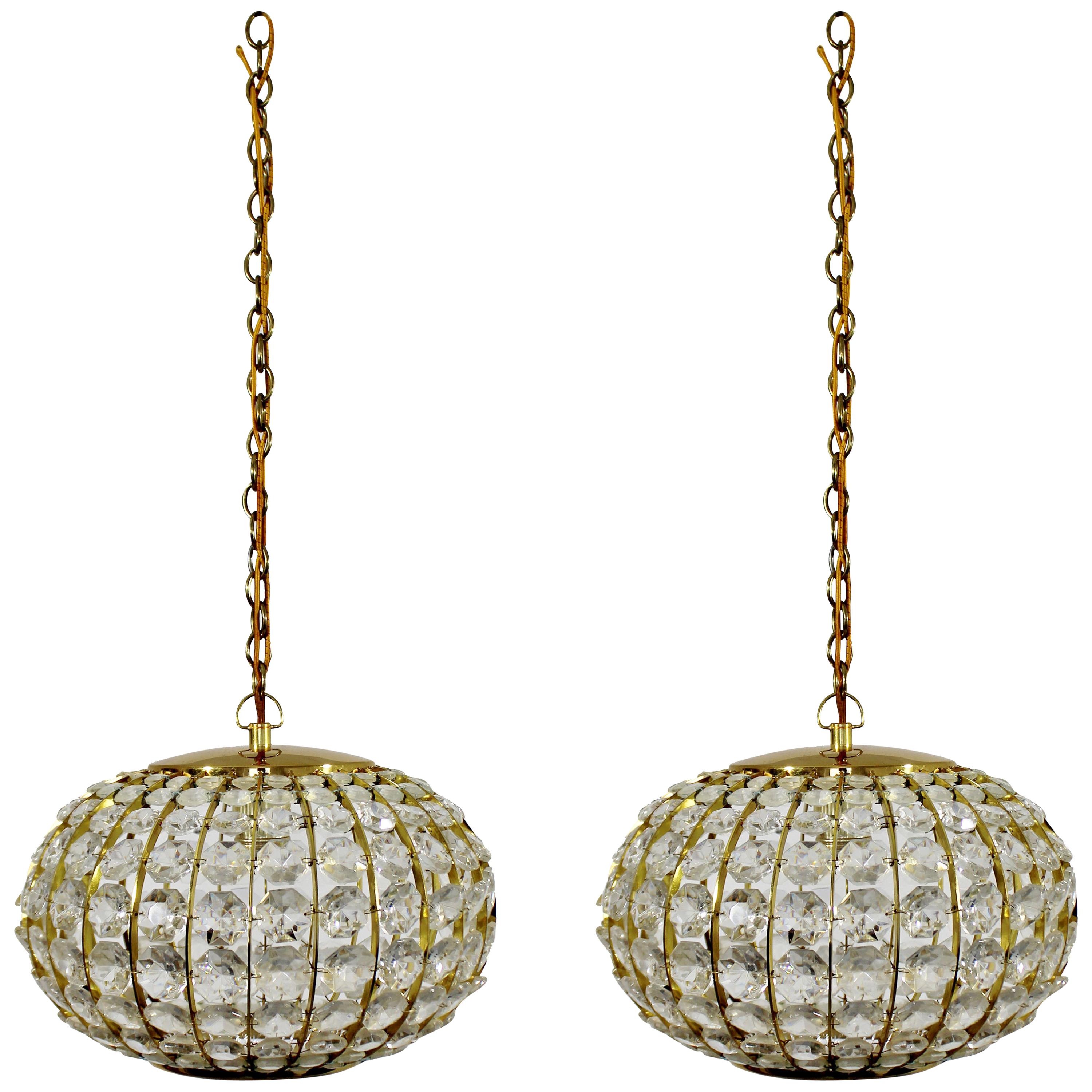 Mid-Century Modern Pair of Crystal & Brass Hanging Pendant Light Fixtures, 1950s