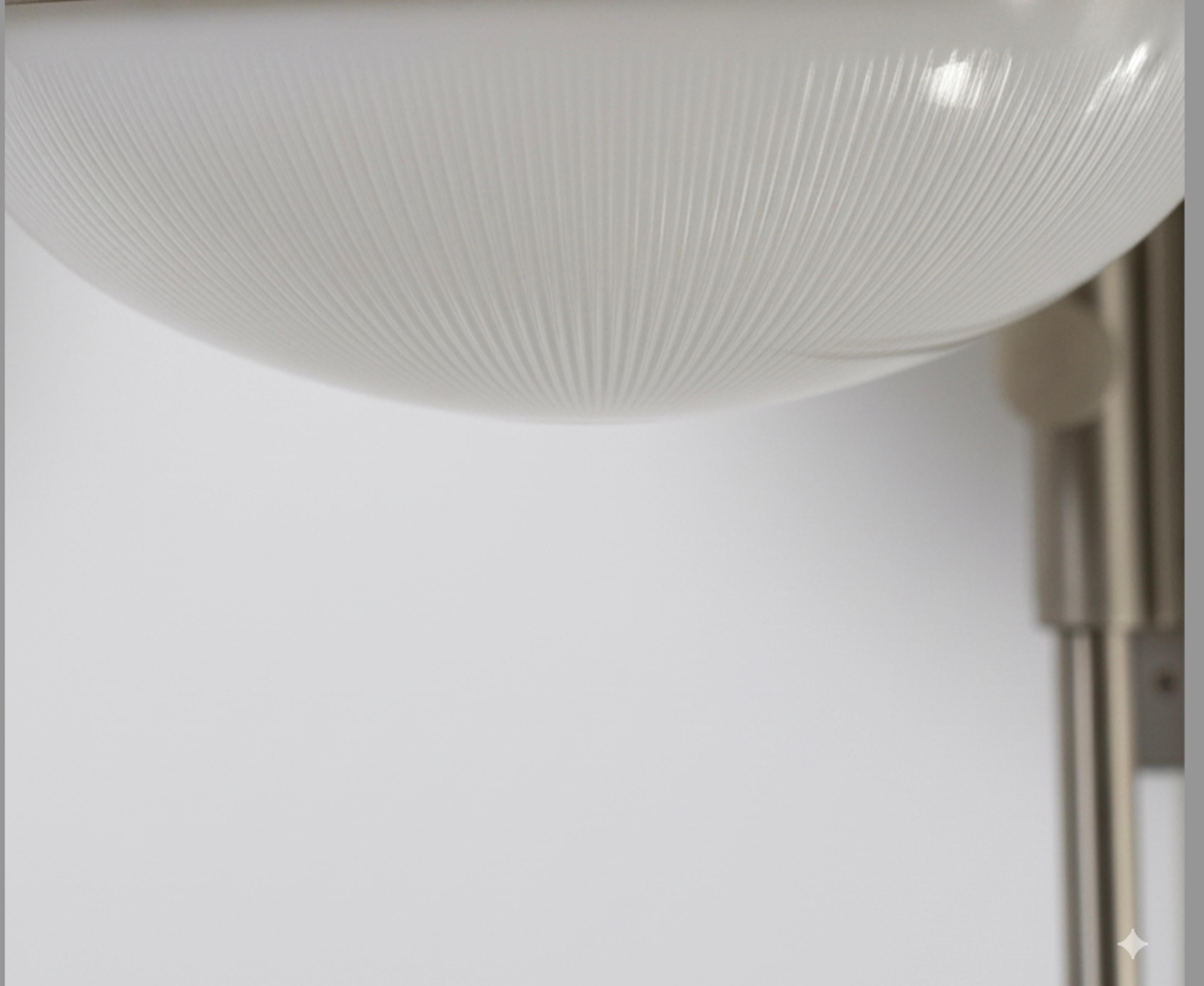 Par de apliques Delta modernos de mediados de siglo de Sergio Mazza para Artemide - Italia Italiano en venta