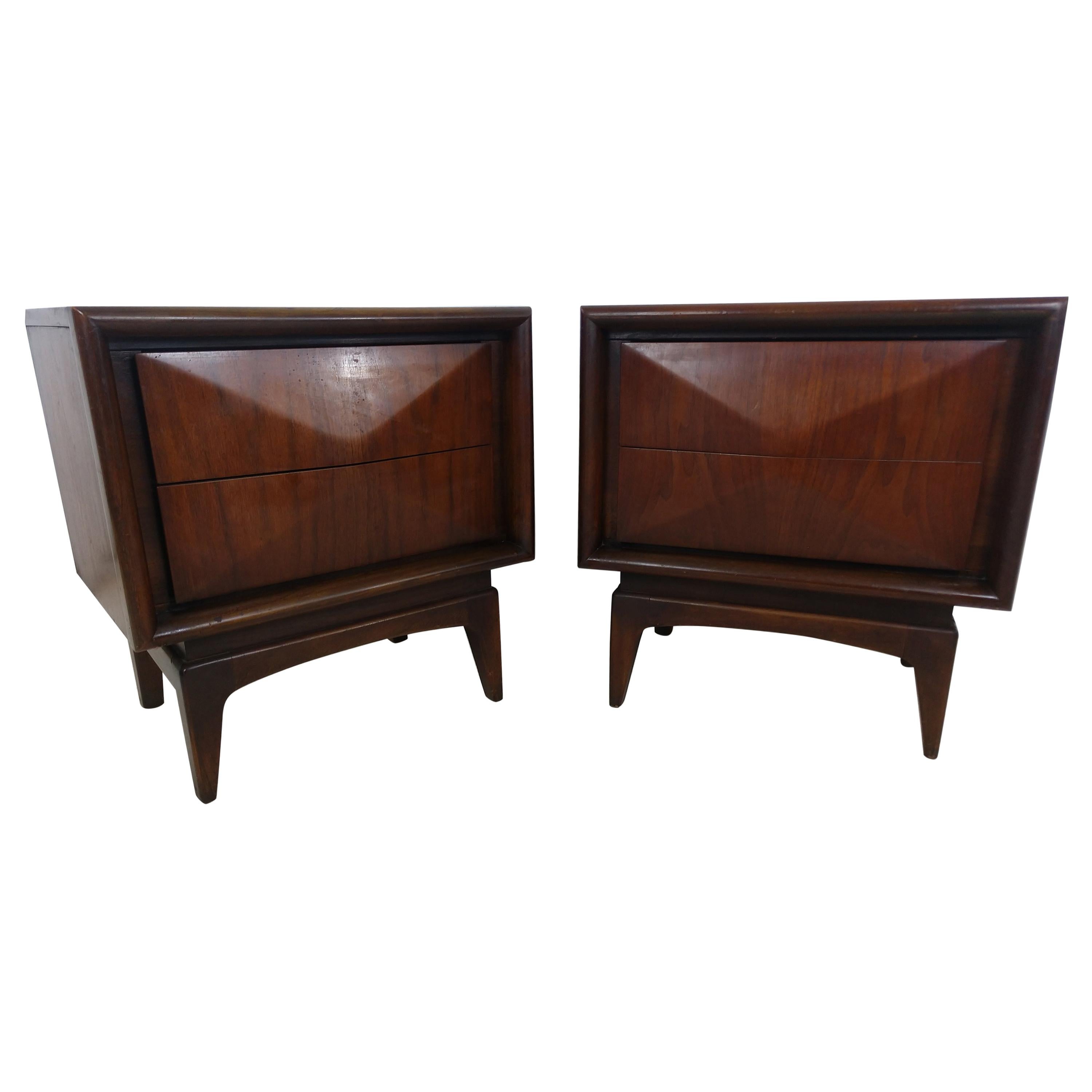MidCentury Modern Pair of Diamond Faced Night Tables United Furniture