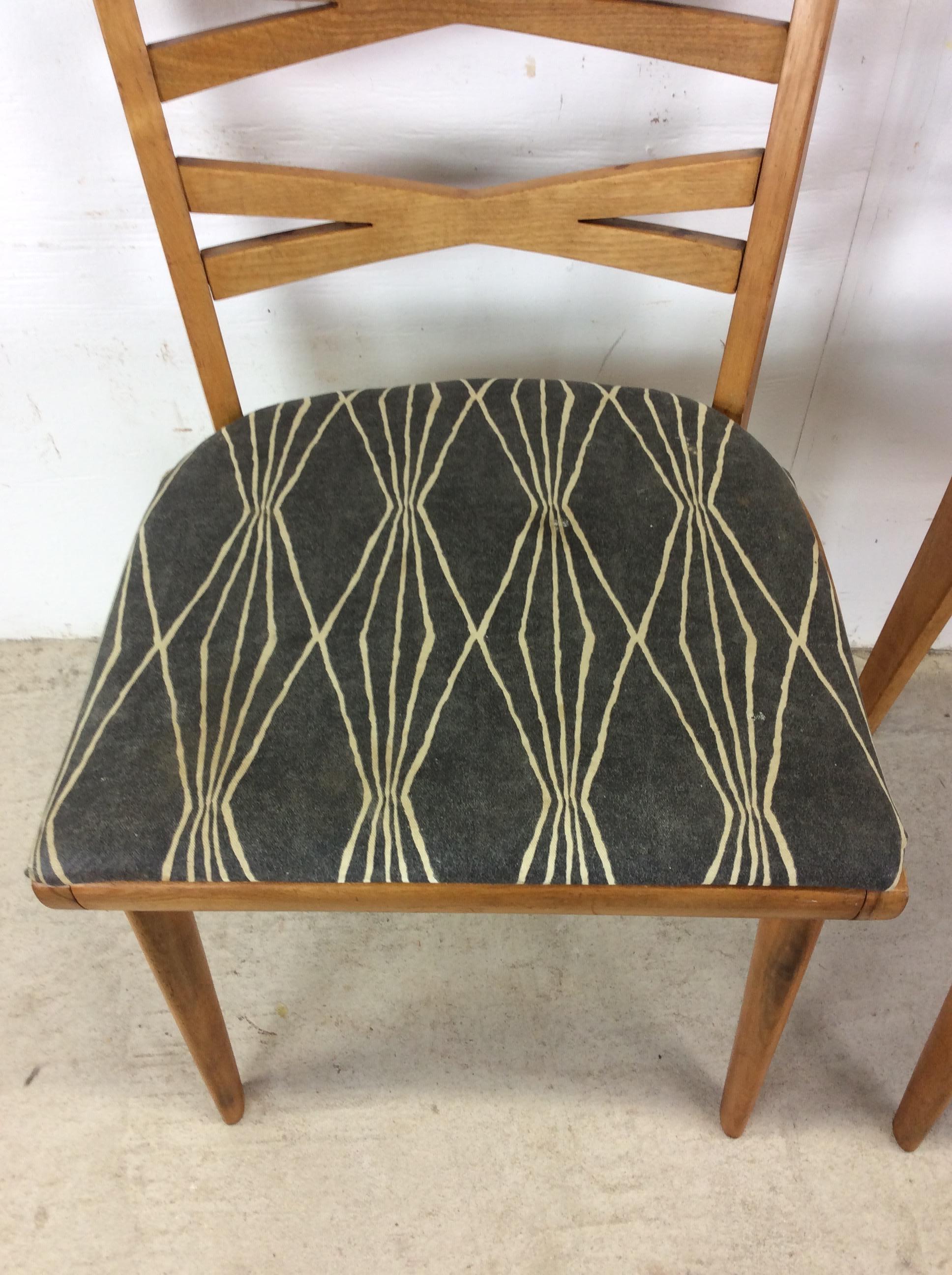 American Mid Century Modern Pair of Dining Chairs by Heywood Wakefield For Sale