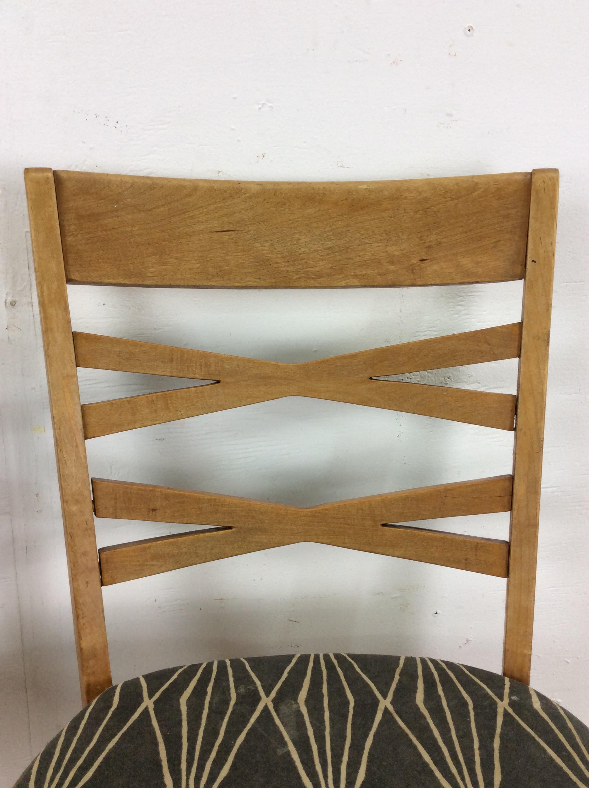 20th Century Mid Century Modern Pair of Dining Chairs by Heywood Wakefield For Sale
