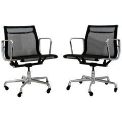 Mid-Century Modern Pair of Eames Aluminum Herman Miller Anniversary Chairs