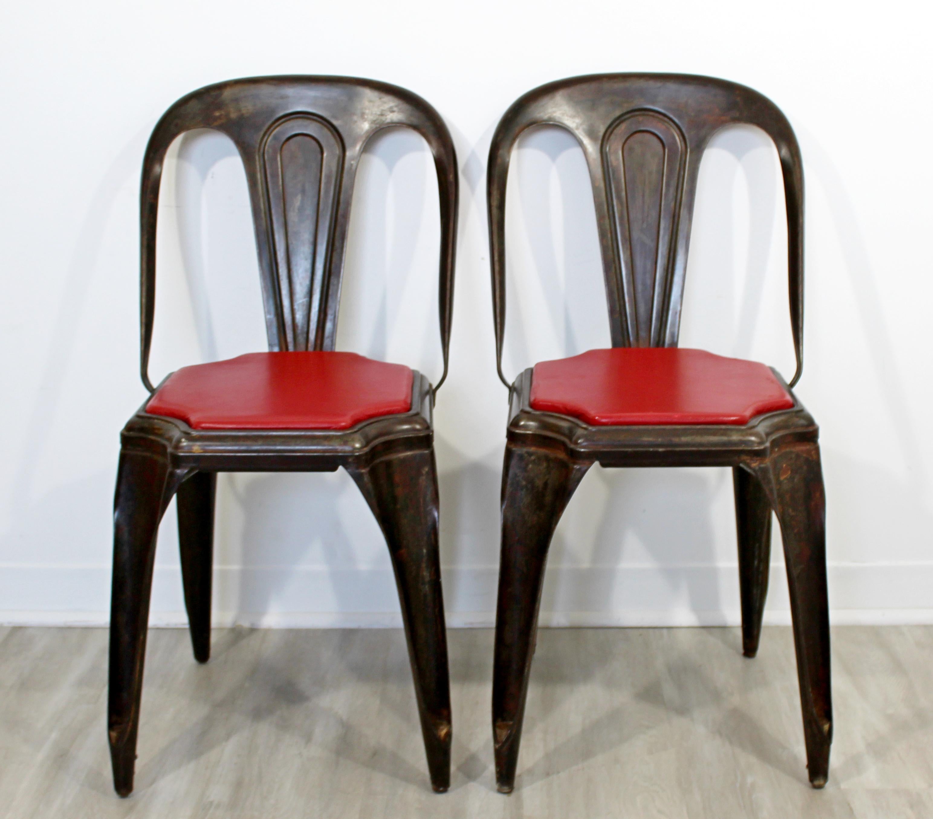 Mid-Century Modern Pair of Fibrocit Stacking Bistro Chairs Metal, France, 1950s For Sale 1