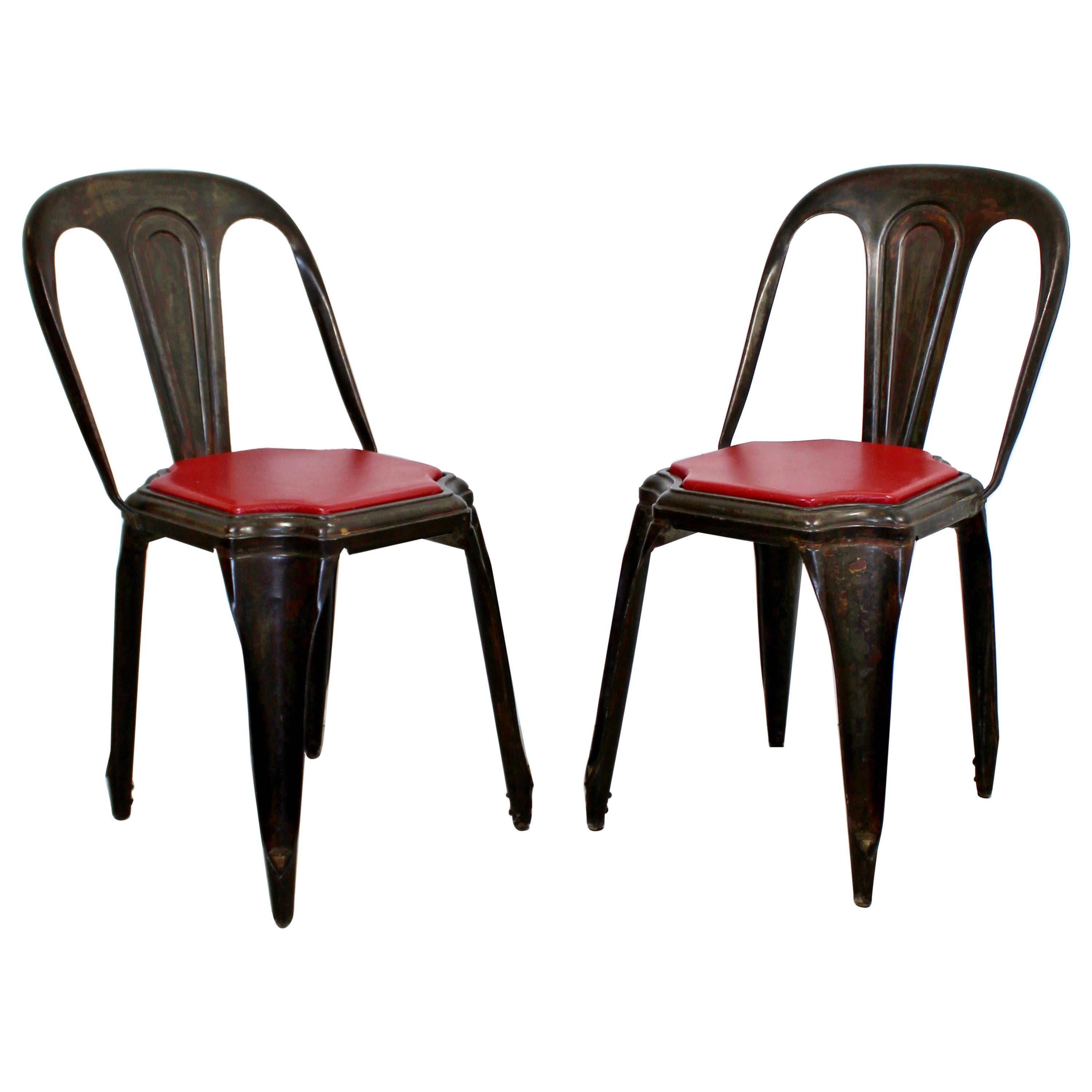 Mid-Century Modern Pair of Fibrocit Stacking Bistro Chairs Metal, France, 1950s