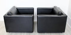 Mid-Century Modern Pair of Florence Knoll Black Leather Cube Armchairs, 1970s