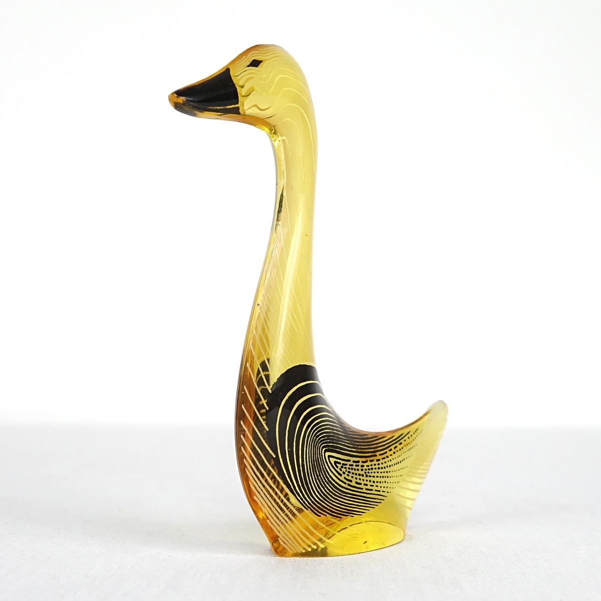 Brazilian Mid-Century Modern Pair of Geese in Lucite Made by Abraham Palatnik For Sale