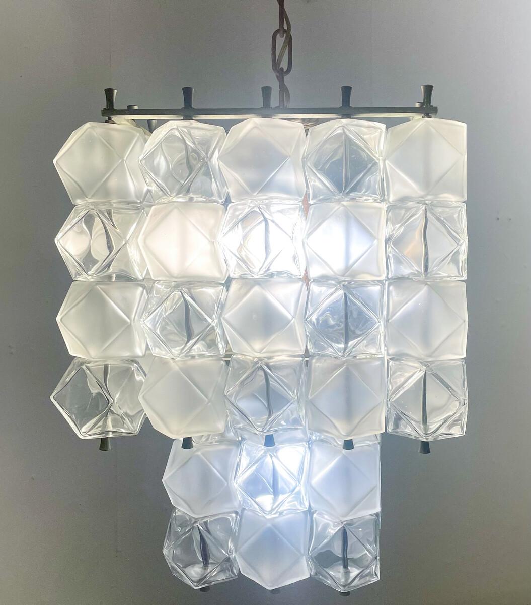 Mid-Century Modern Pair of Glass Chandeliers, Italy, 1960s For Sale 2