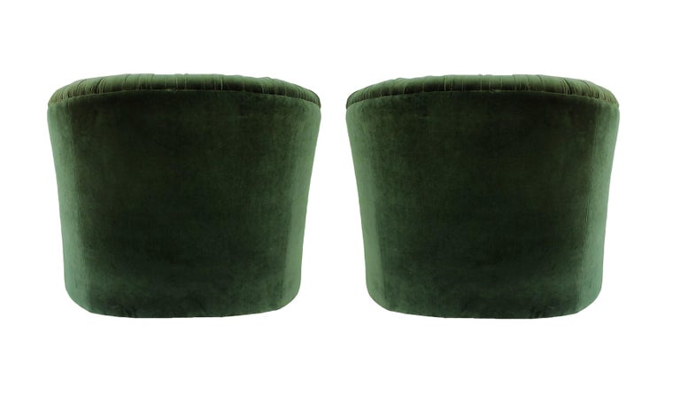 Mid-Century Modern Pair of Green Ruched Barrel Back Swivel Chairs In Excellent Condition In Dallas, TX
