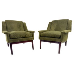 Retro Mid-Century Modern Pair of Italian Armchairs, Green Velvet, 1960s