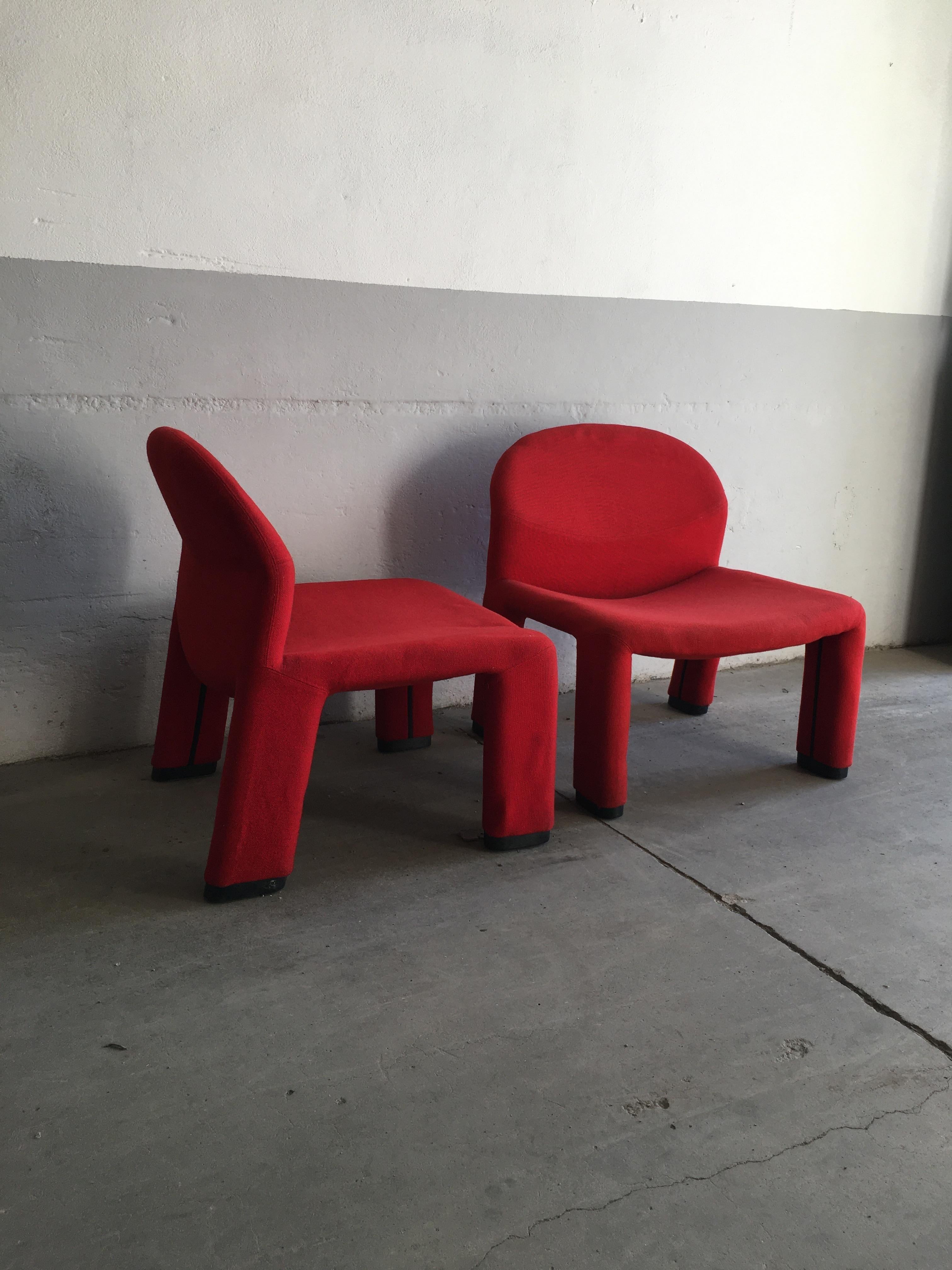 Mid-Century Modern Pair of Italian Armchairs in the Style of Anonima Castelli In Good Condition In Prato, IT