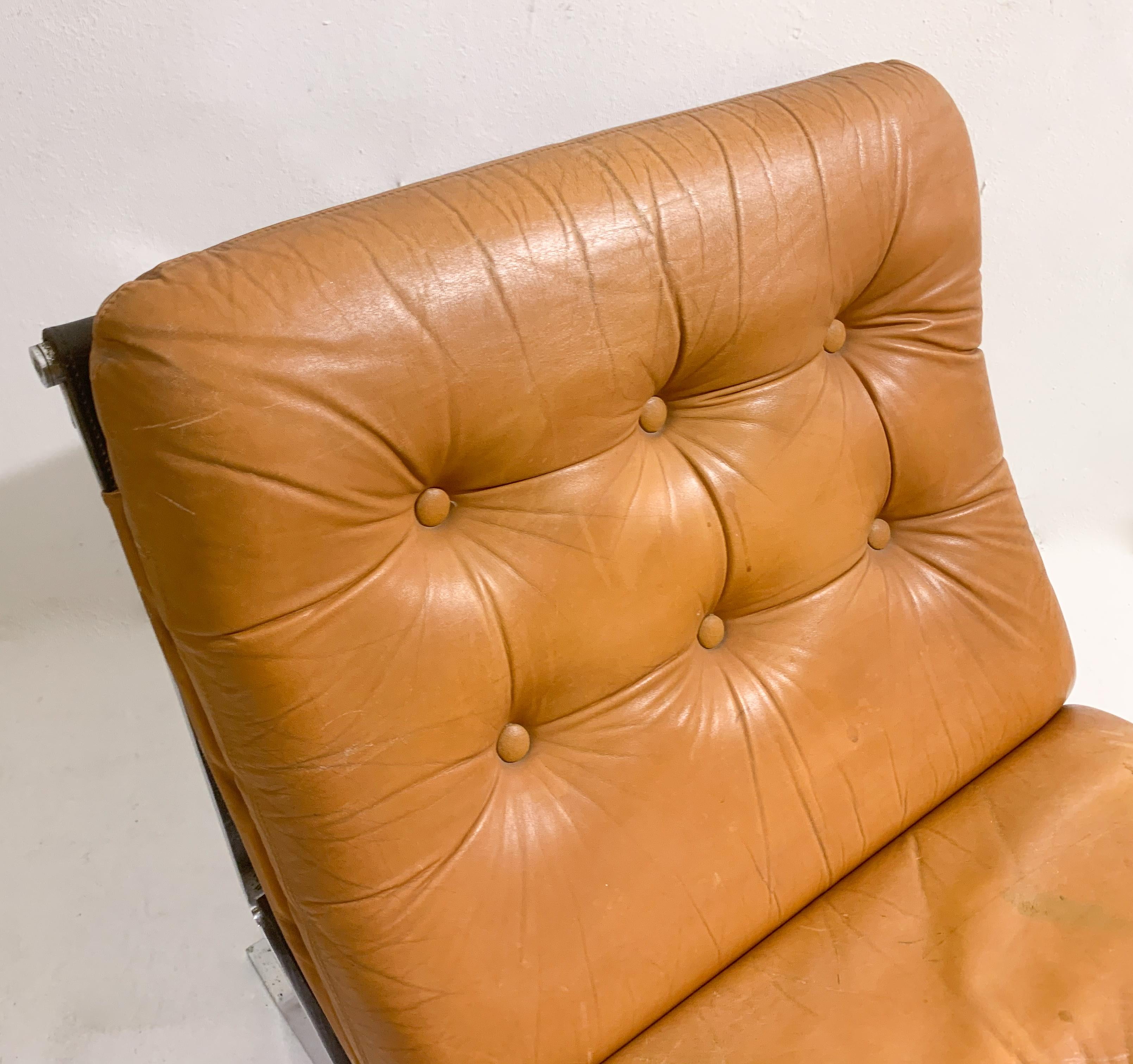 Metal Mid-Century Modern Pair of Italian Armchairs, Original Leather, MIM, 1960s For Sale