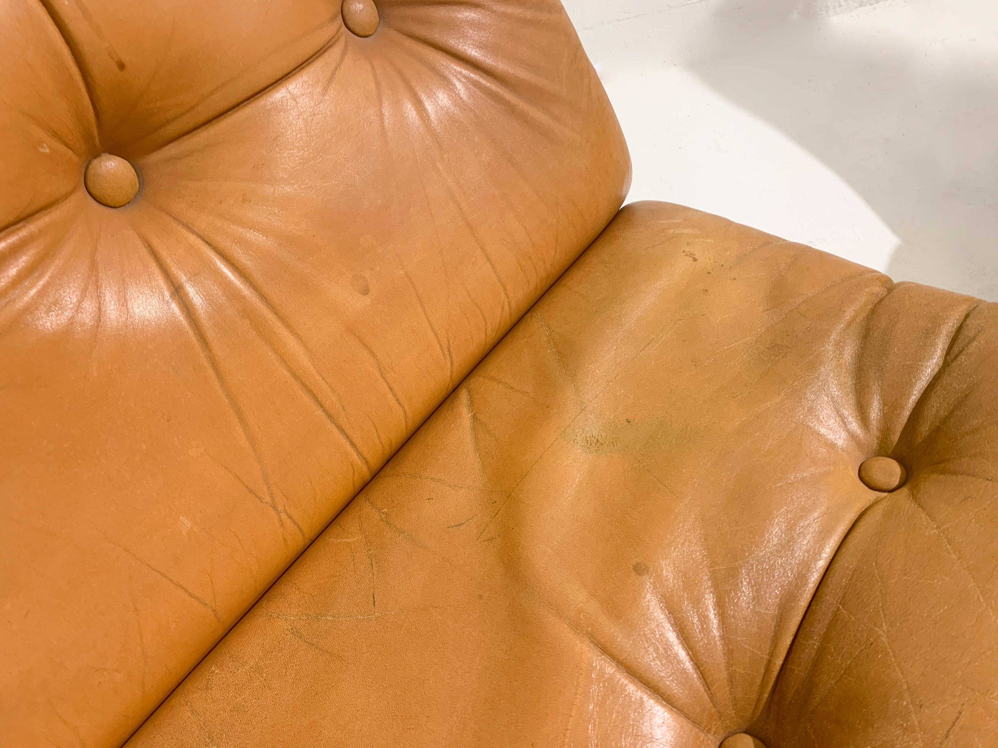 Mid-Century Modern Pair of Italian Armchairs, Original Leather, MIM, 1960s For Sale 1