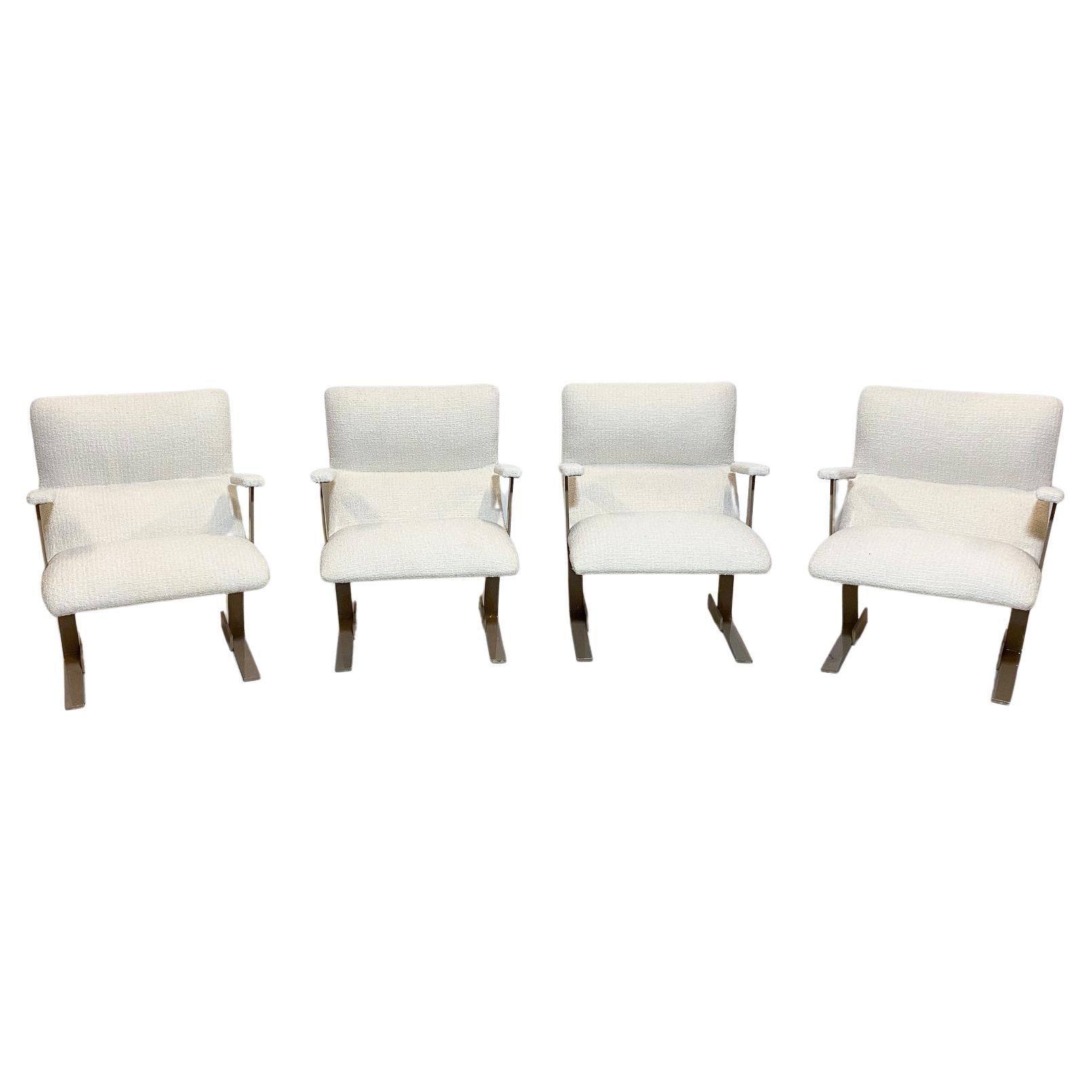 Mid-Century Modern Pair of Italian Armchairs, White Bouclette Fabric, 1970s For Sale