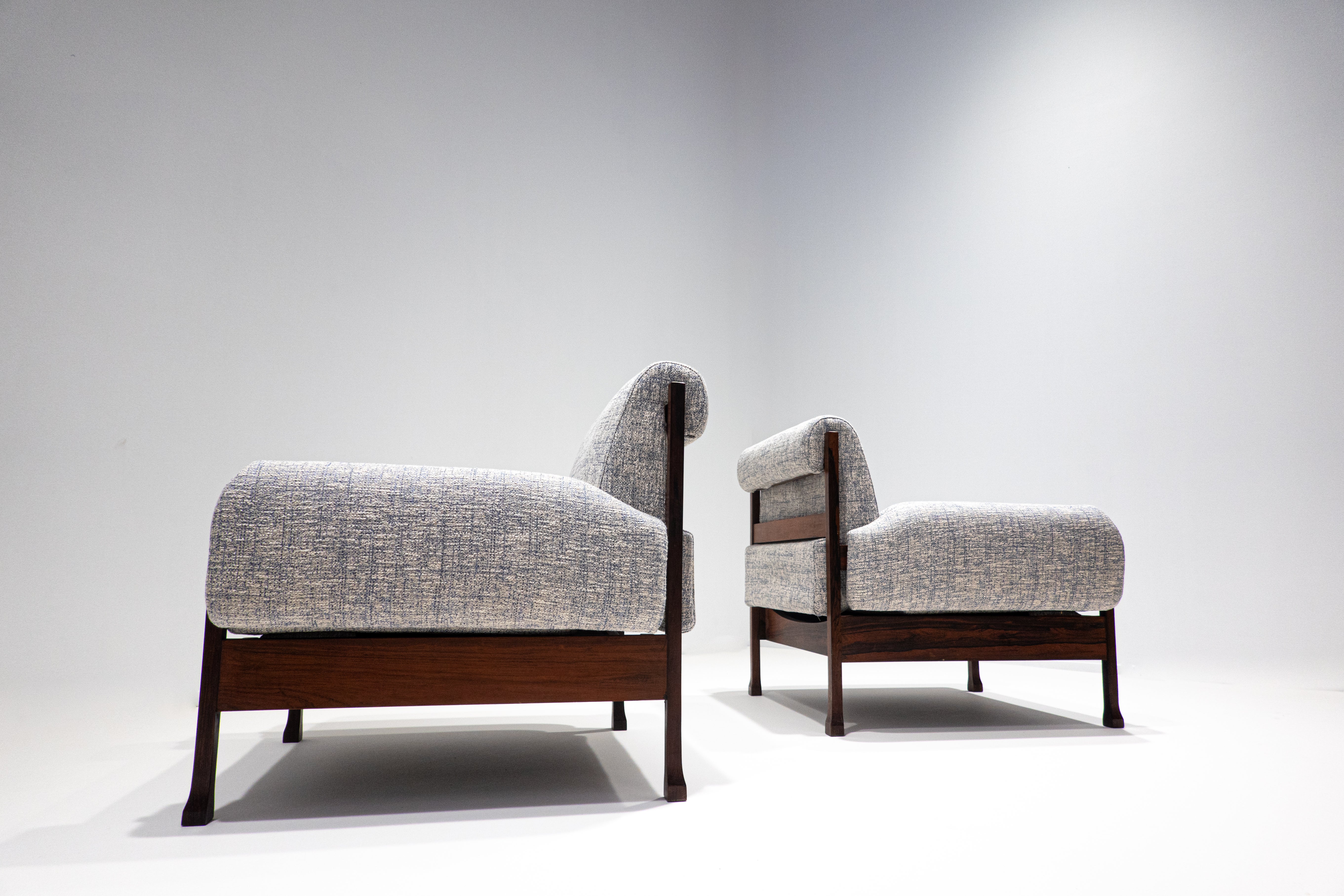 Mid-Century Modern pair of Italian armchairs, wood and fabric, new upholstery, 1960s.
