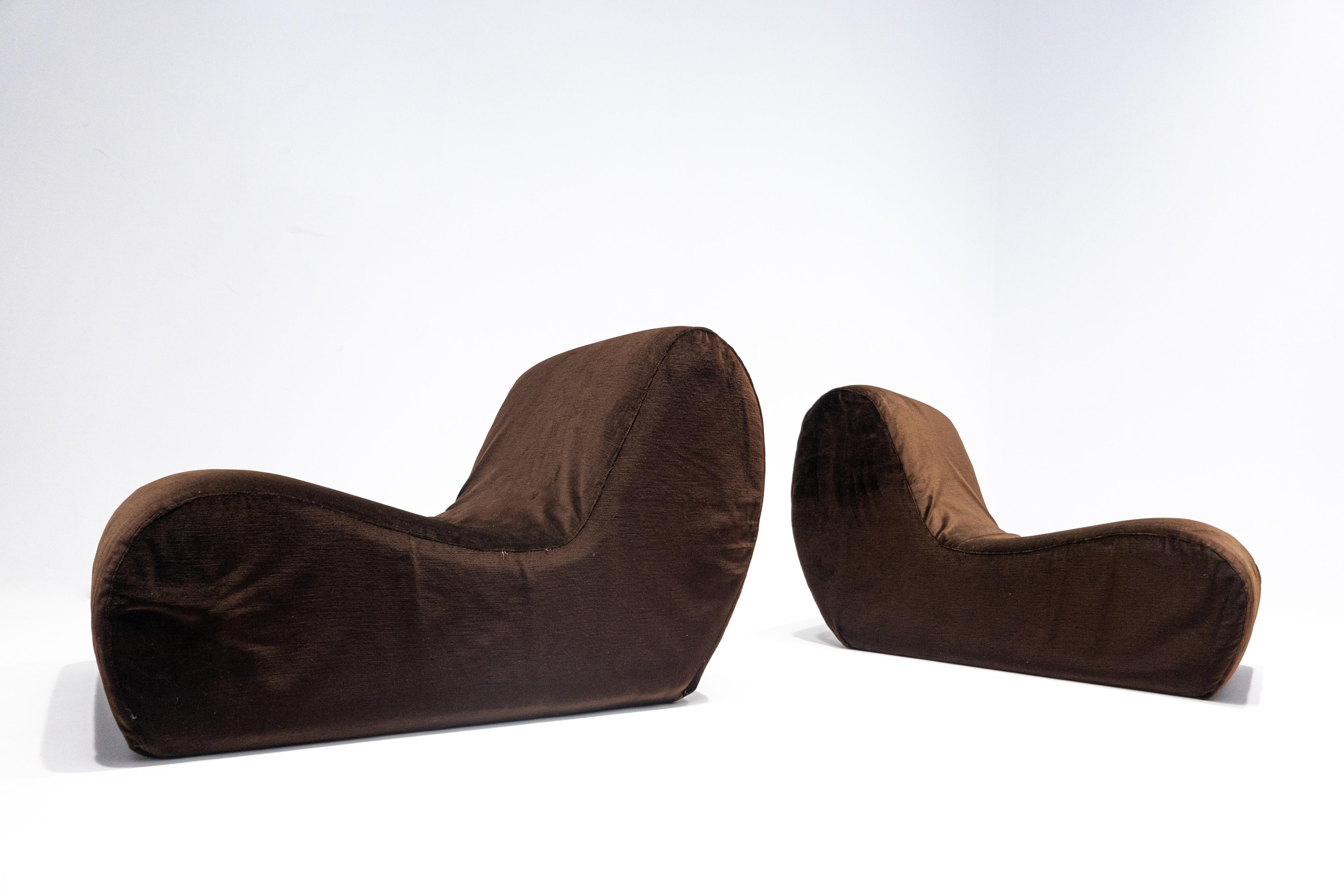 Mid-Century Modern Pair of Italian Lounge Chairs, Brown Velvet, 1960s In Good Condition In Brussels, BE