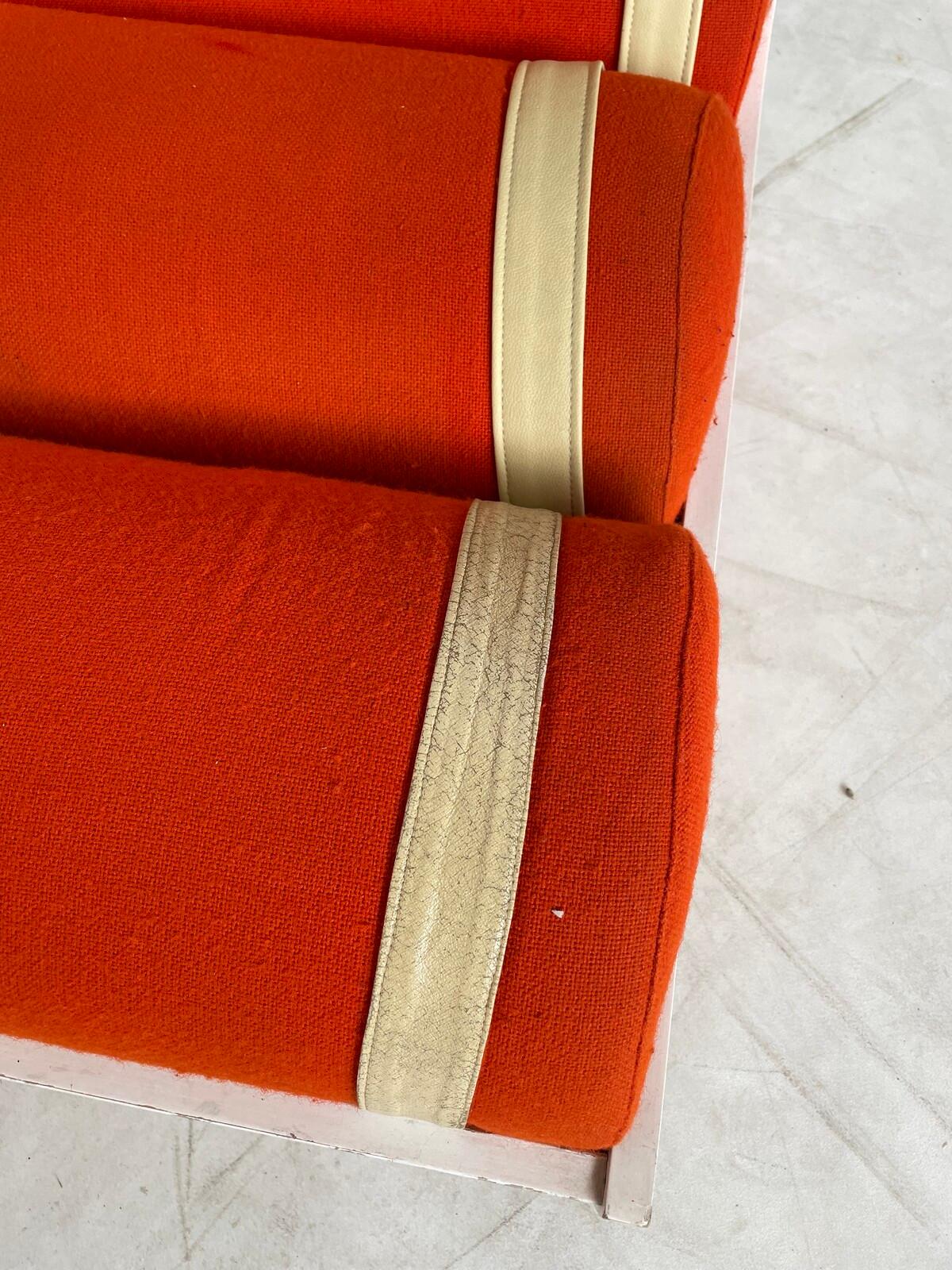 Paire de fauteuils rouges italiens, 1960 - Orignal Upholstery en vente 2