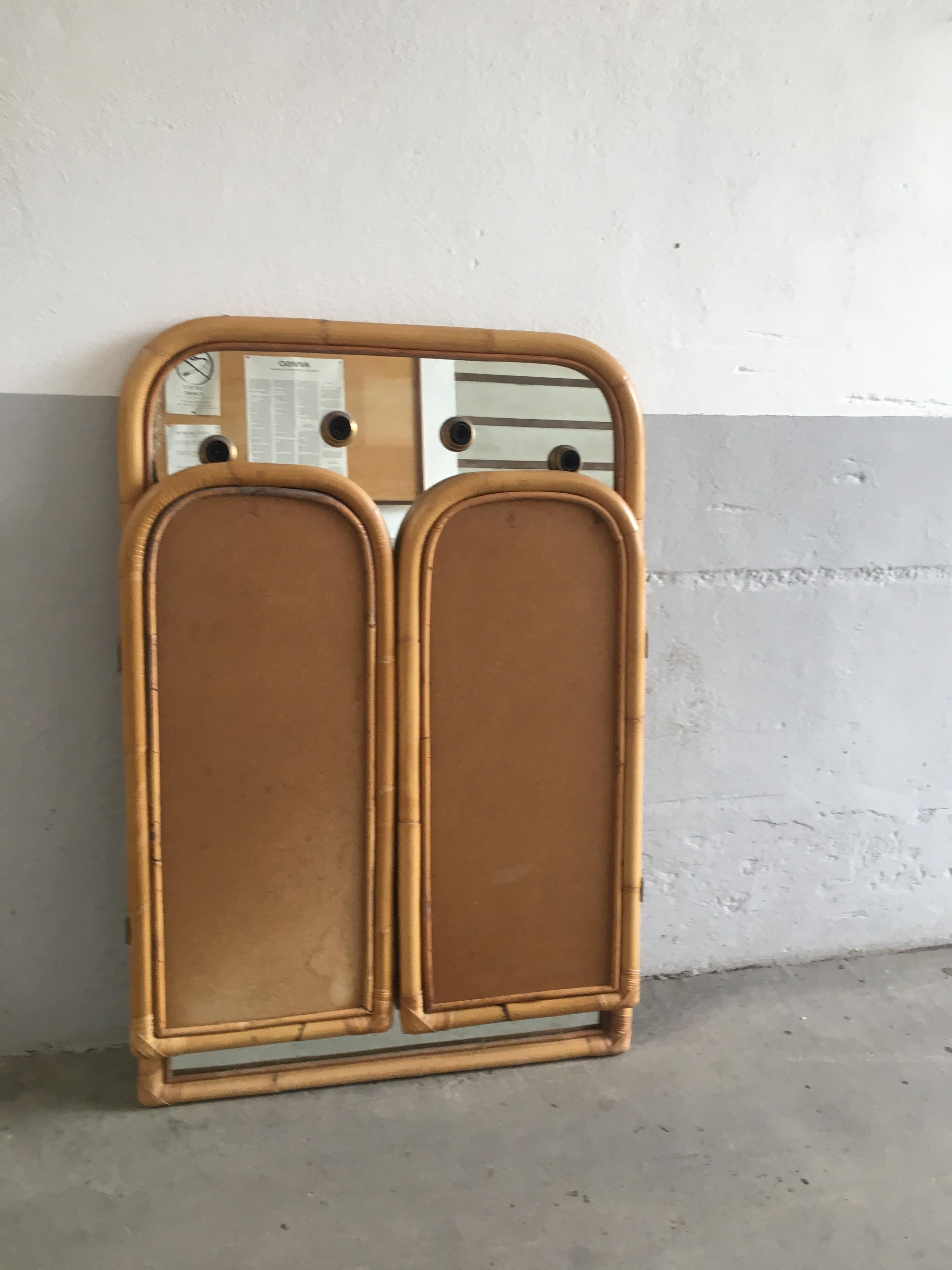 Mid-Century Modern Pair of Italian Triptych Bamboo Framed Lit Wall Mirrors 7