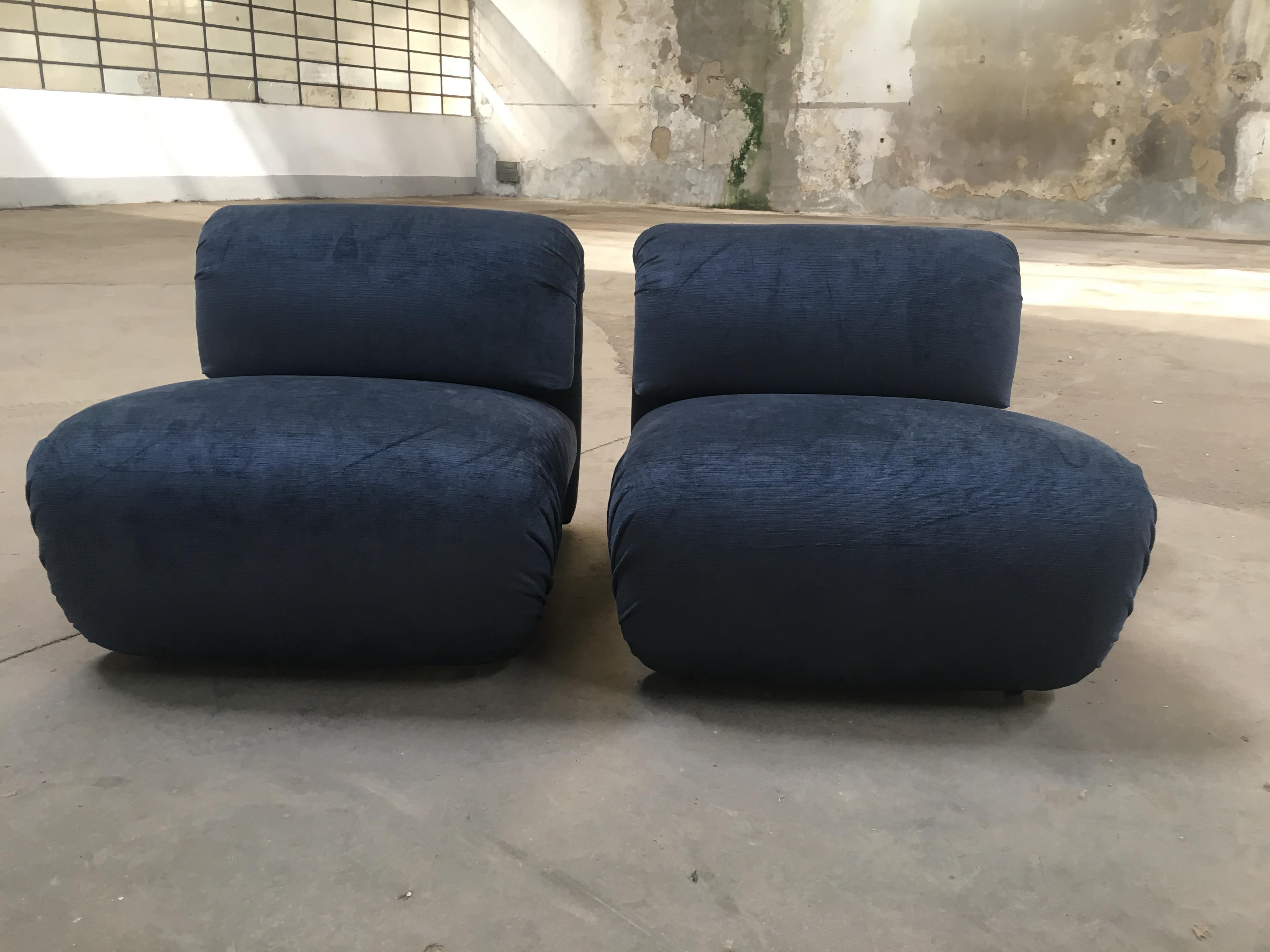 Mid-Century Modern Pair of Italian Upholstered Armchairs, 1980s In Good Condition In Prato, IT