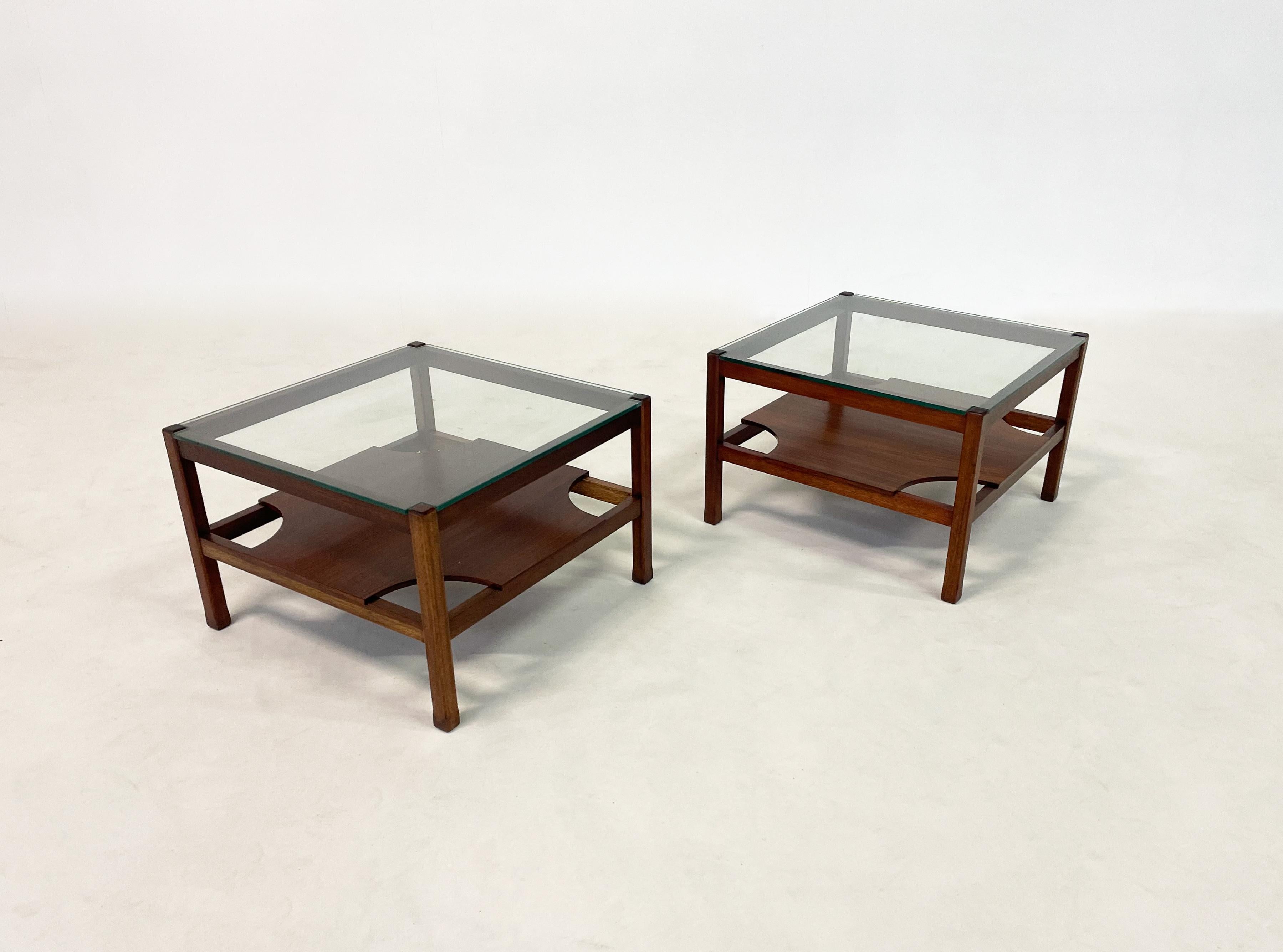 Mid-Century Modern Pair of Italian Wooden Side Table, 1960s In Good Condition In Brussels, BE