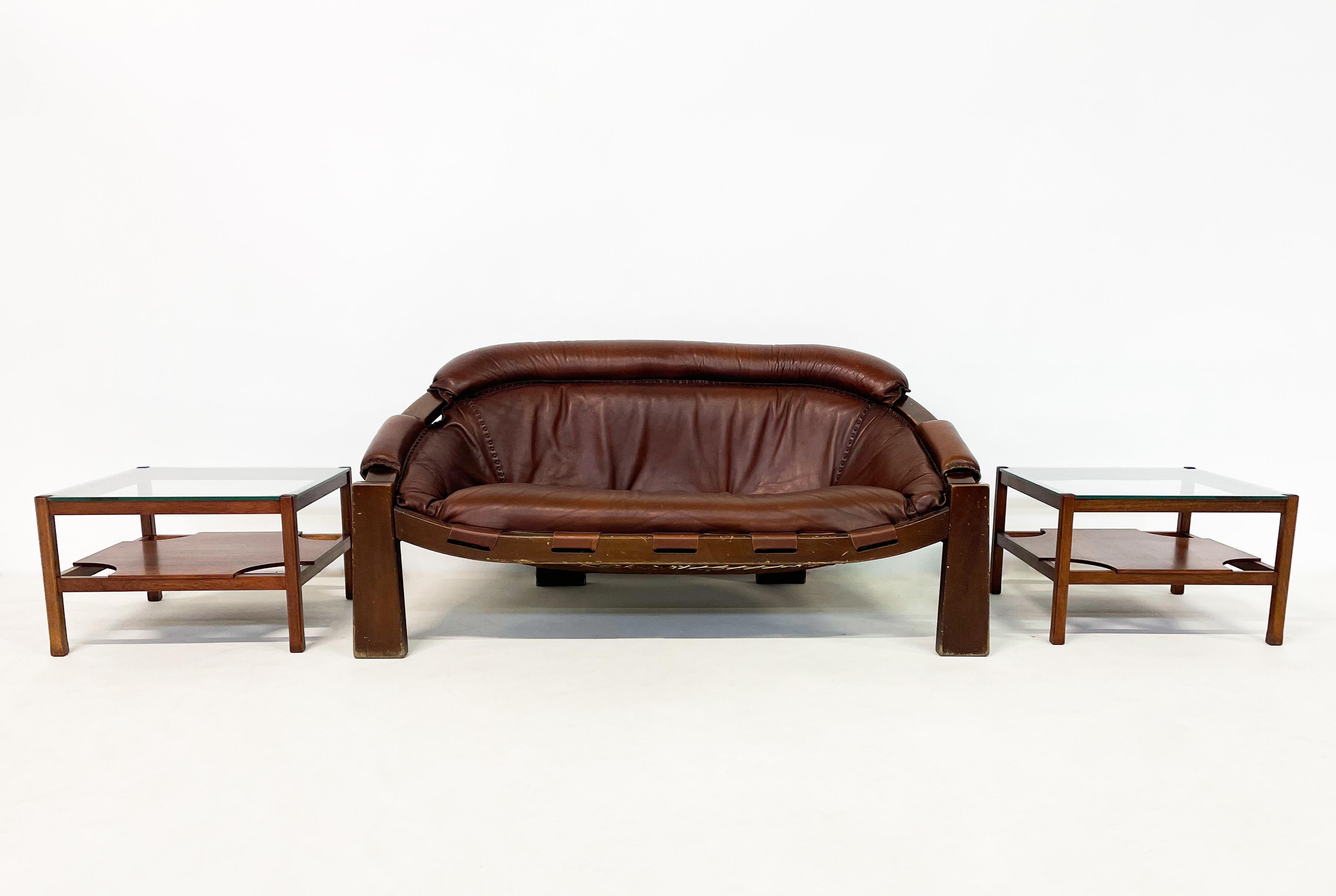Mid-Century Modern Pair of Italian Wooden Side Table, 1960s 4