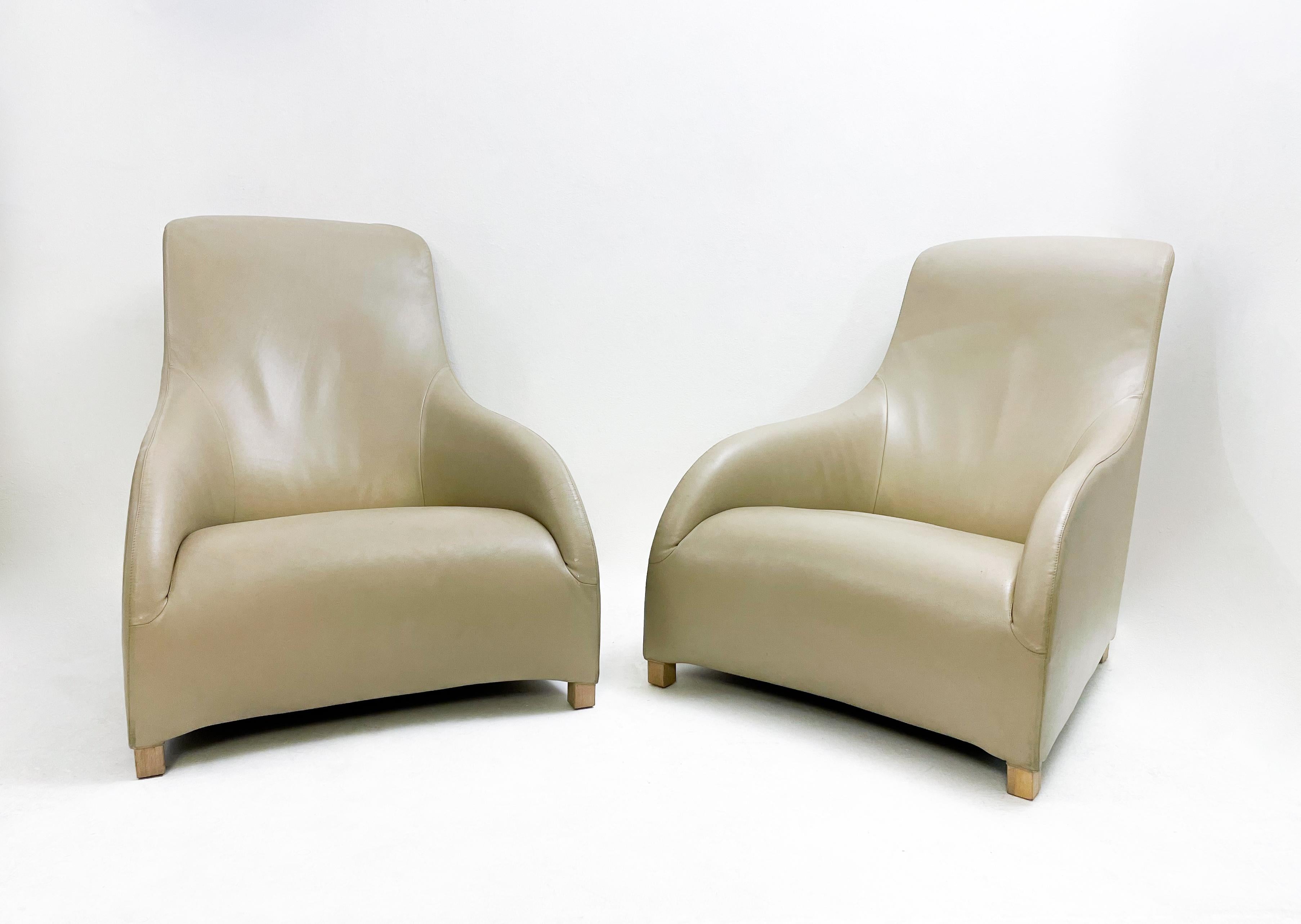 Mid-Century Modern Pair of Kalos Armchairs by Antonio Citterio for B&B Italia In Good Condition For Sale In Brussels, BE