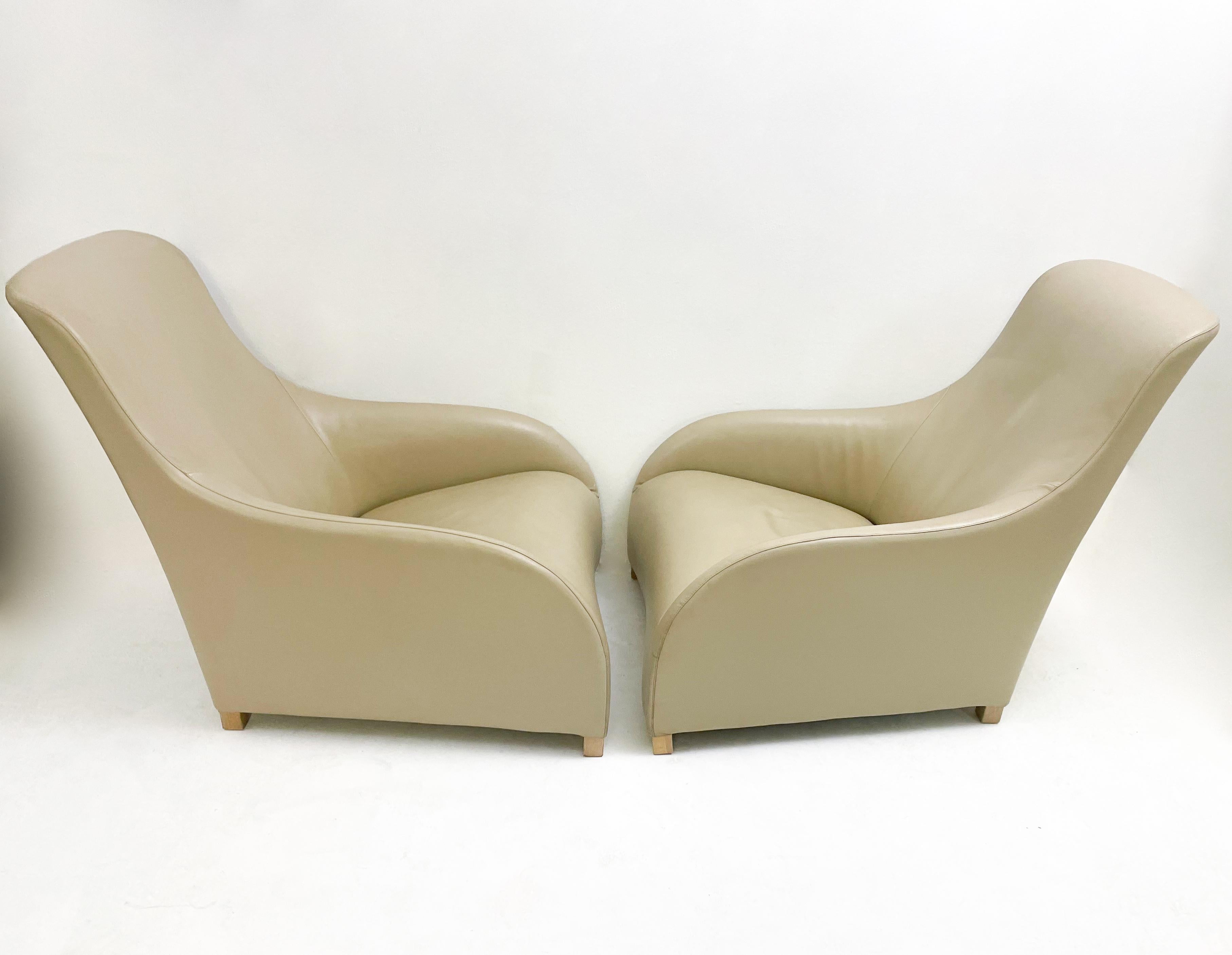 Leather Mid-Century Modern Pair of Kalos Armchairs by Antonio Citterio for B&B Italia For Sale