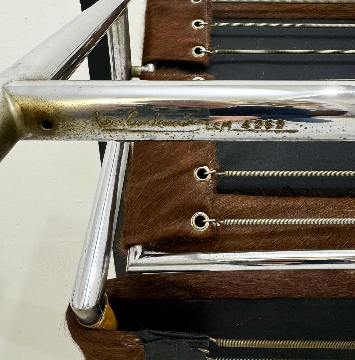 Mid-Century moderno Coppia di poltrone LC1 di Le Corbusier, Pierre Jeanneret, Char in vendita