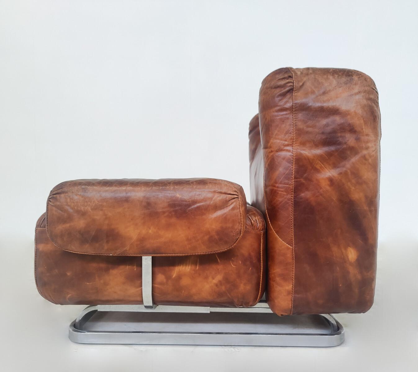 Mid-Century Modern Pair of Leather and Chrome Armchairs, Italy, 1970s For Sale 1