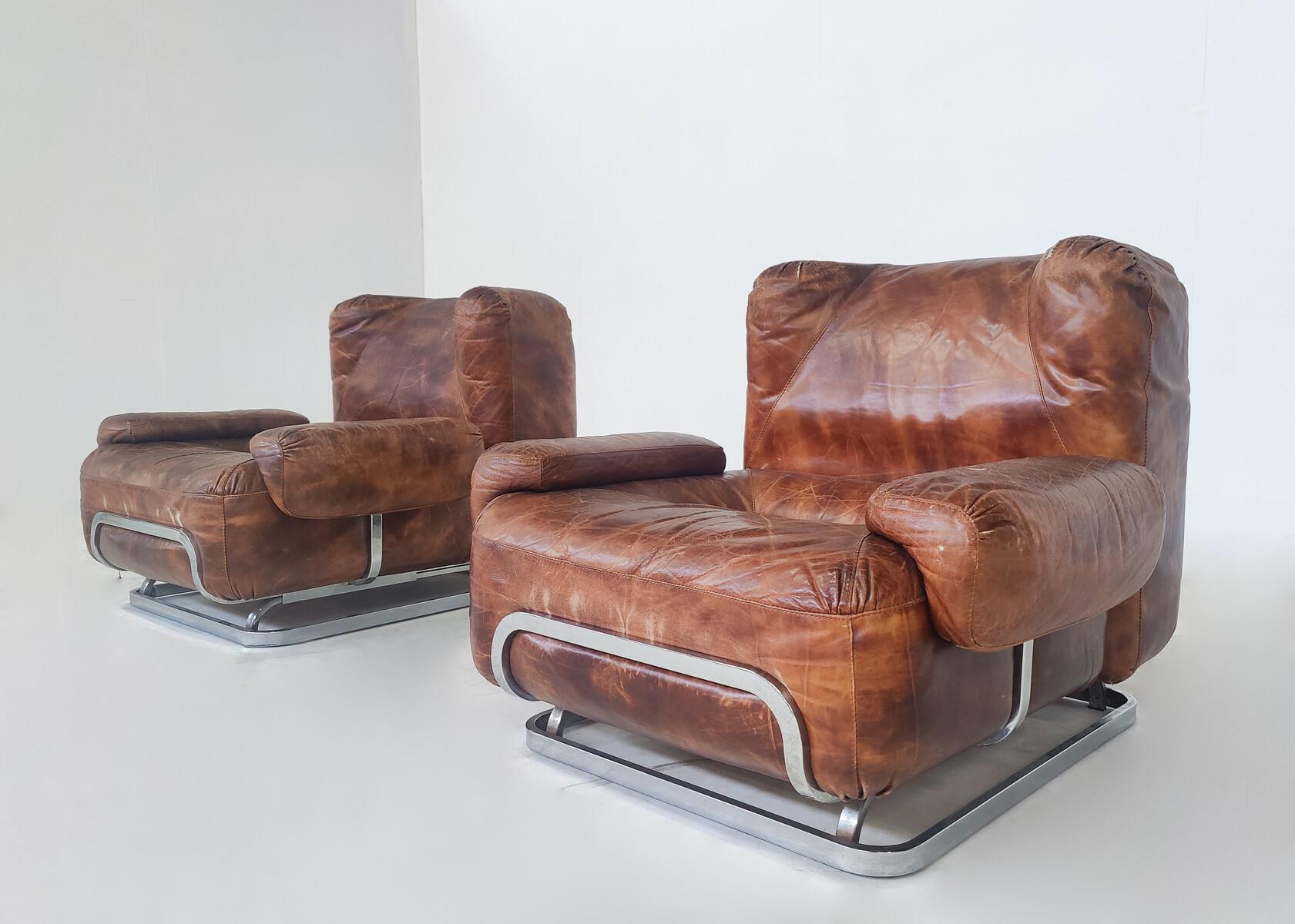 Mid-Century Modern Pair of Leather and Chrome Armchairs, Italy, 1970s For Sale 4