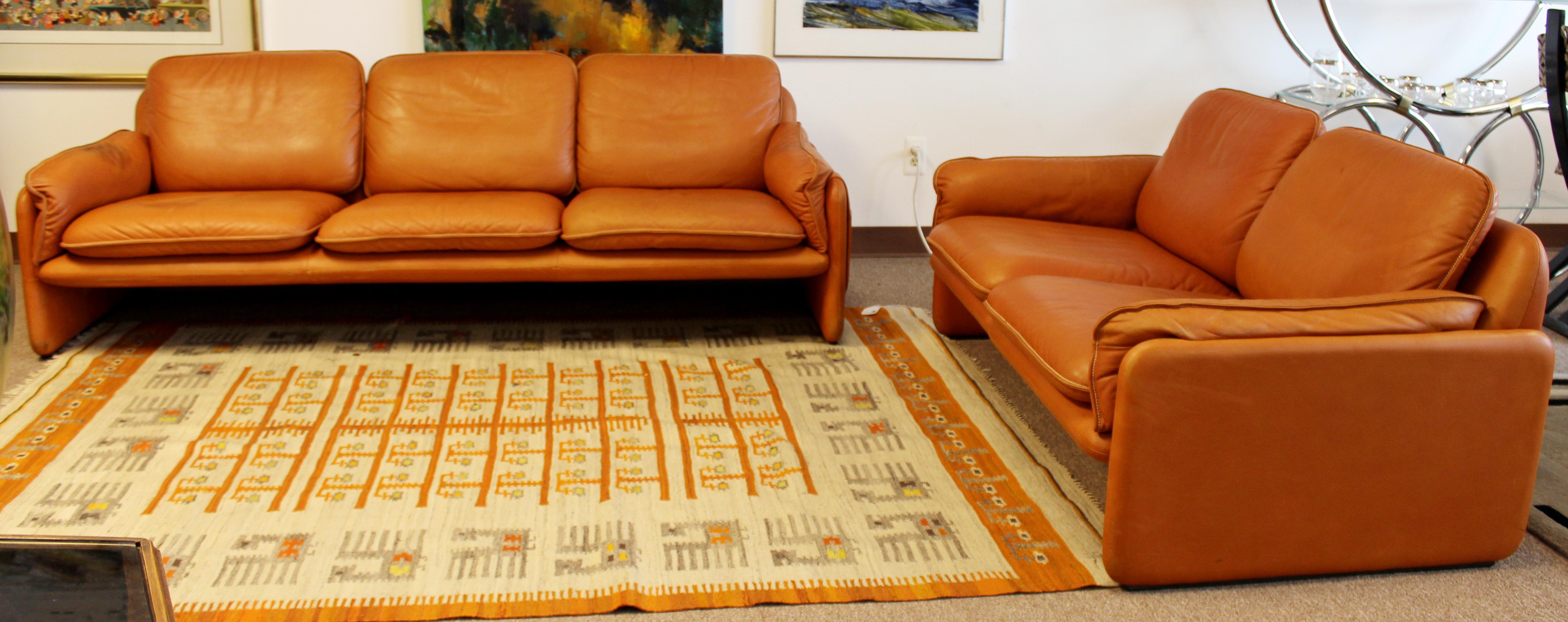 Swiss Mid-Century Modern Pair of Leather Sofa & Loveseat by De Sede, Switzerland 1970s