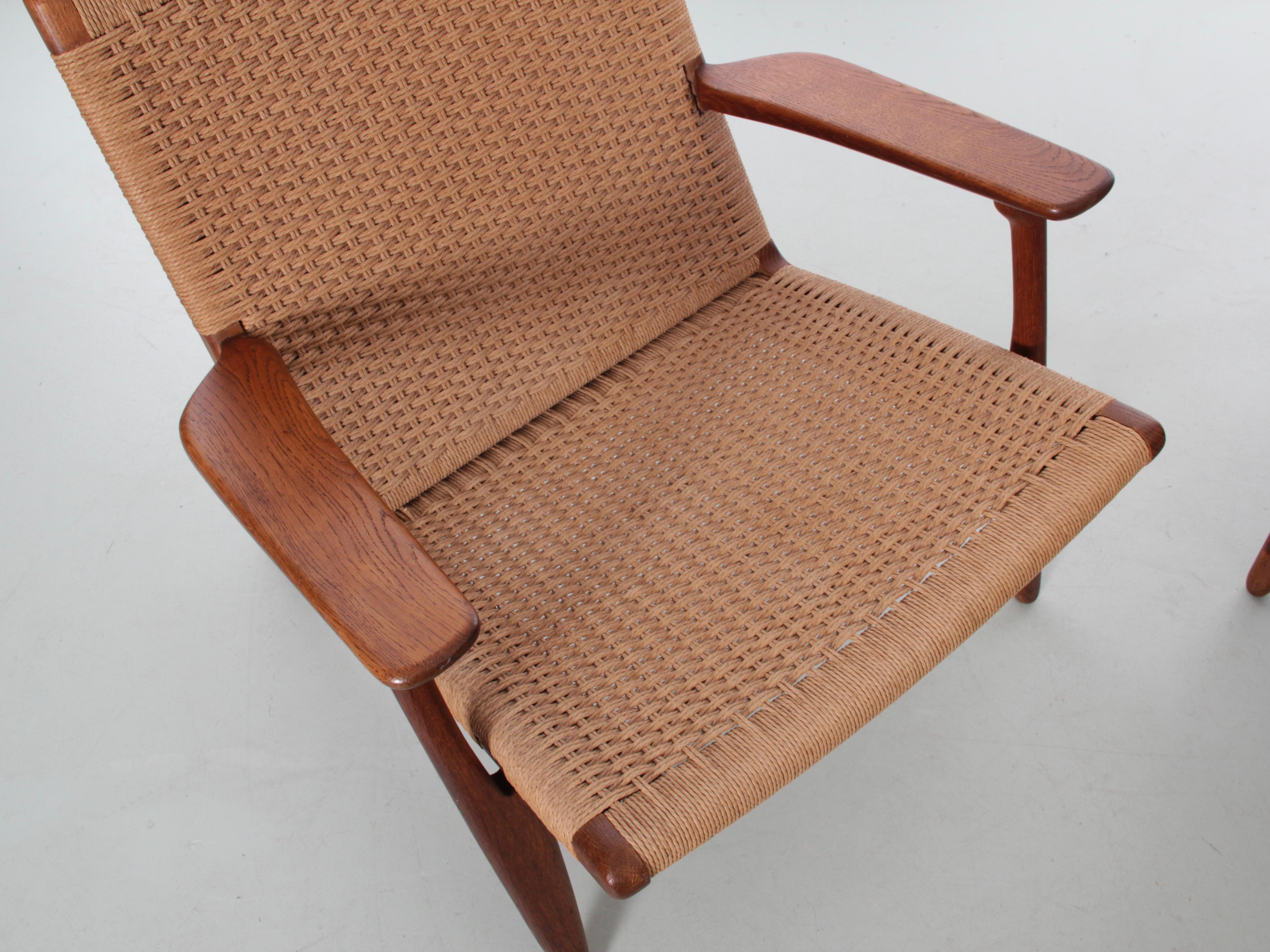 Mid-Century Modern Pair of Lounge Chair CH25 by Hans Wegner 4
