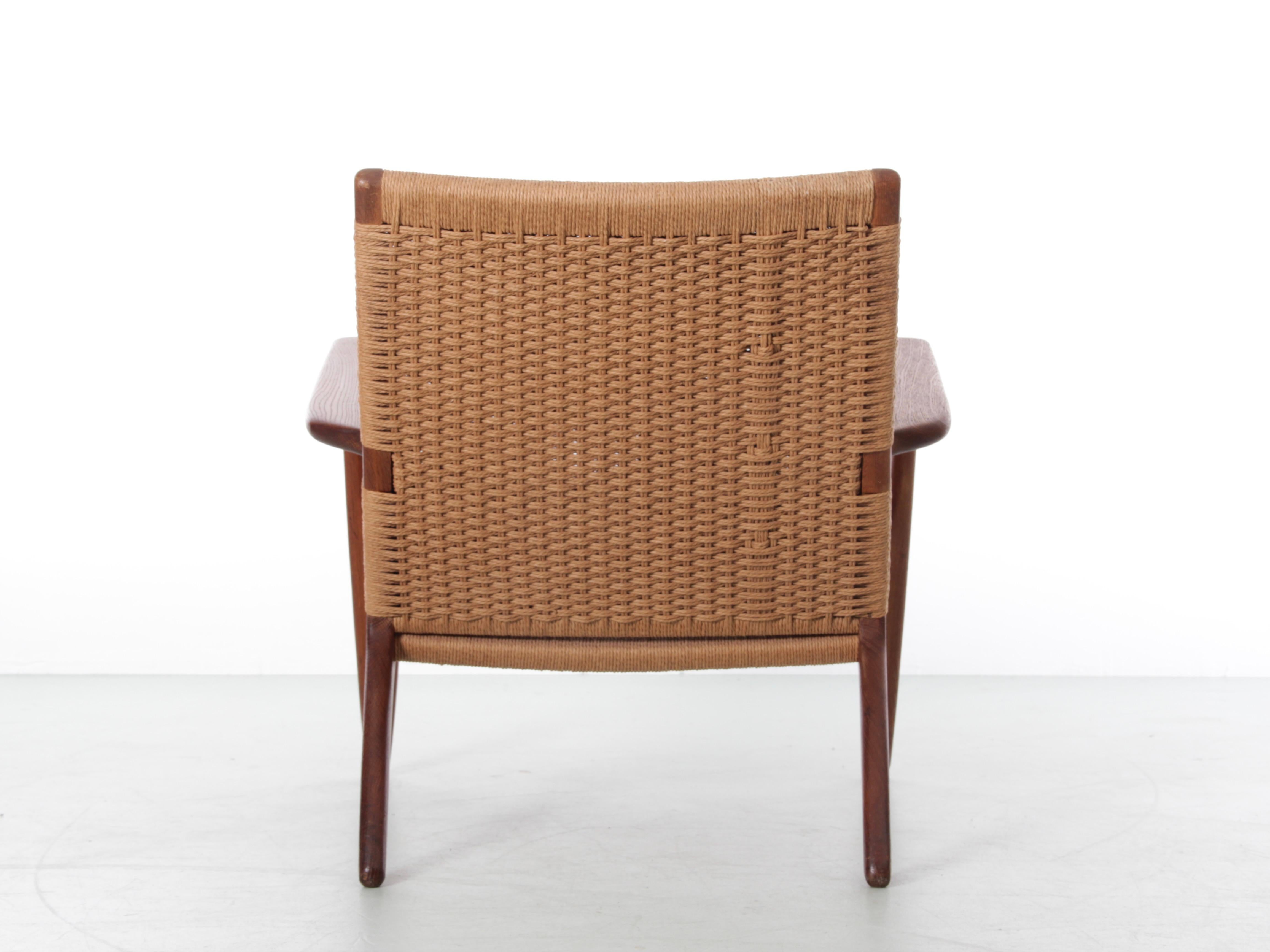 Mid-Century Modern Pair of Lounge Chair CH25 by Hans Wegner 1