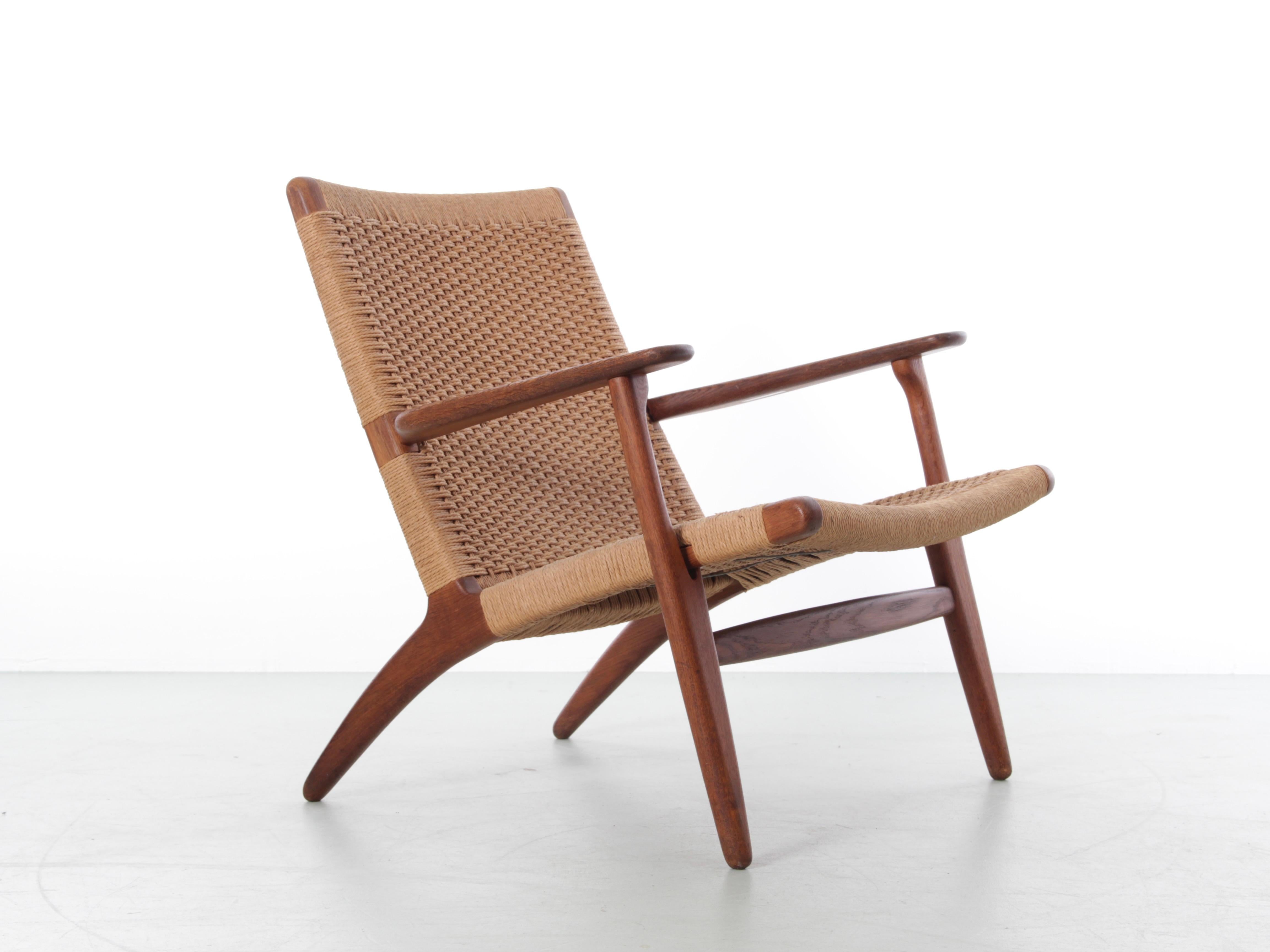 Mid-Century Modern Pair of Lounge Chair CH25 by Hans Wegner 2