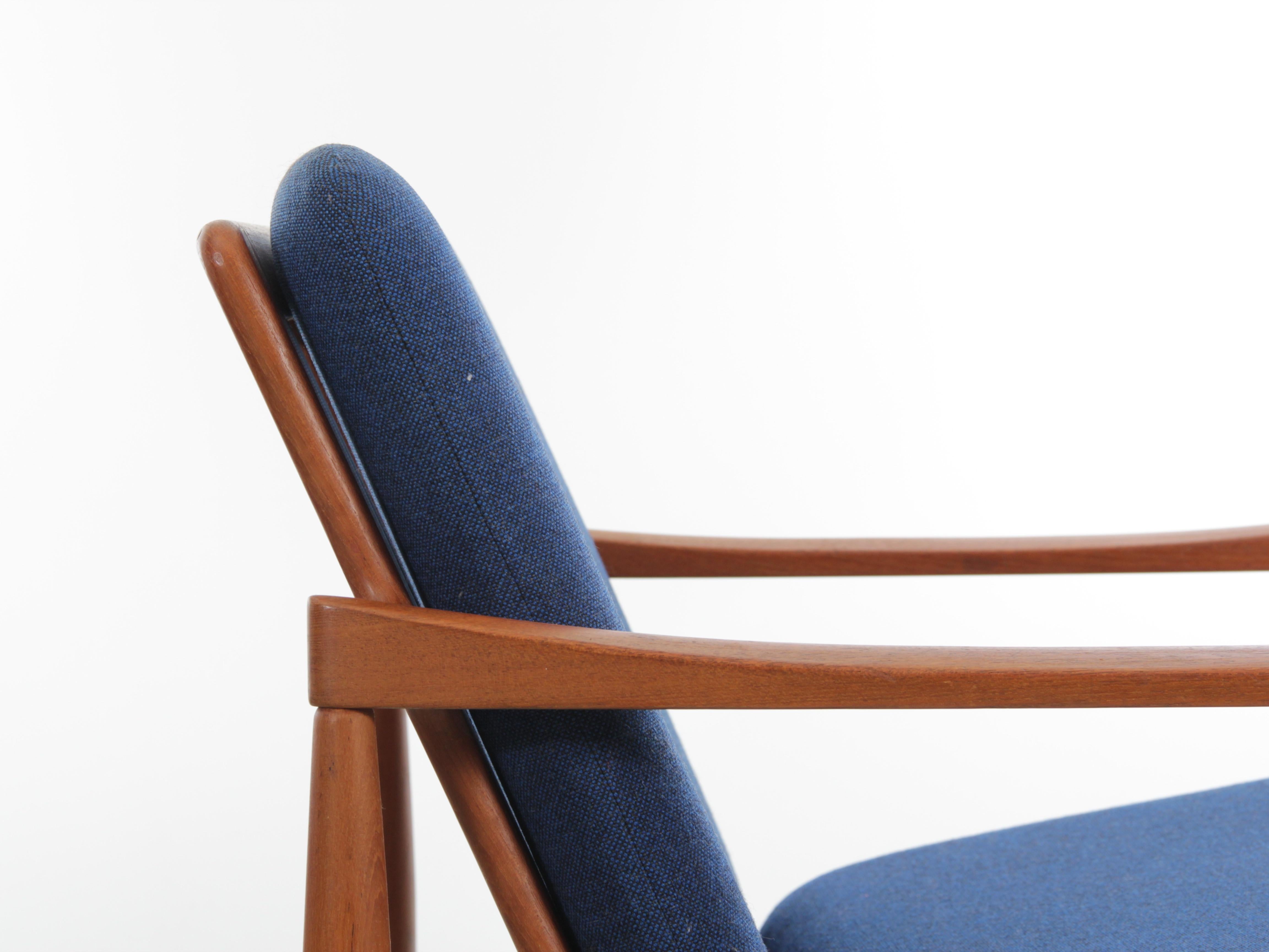 Paire de fauteuils de salon en teck de style moderne du milieu du siècle dernier, par Skive Mbelfabrik en vente 7