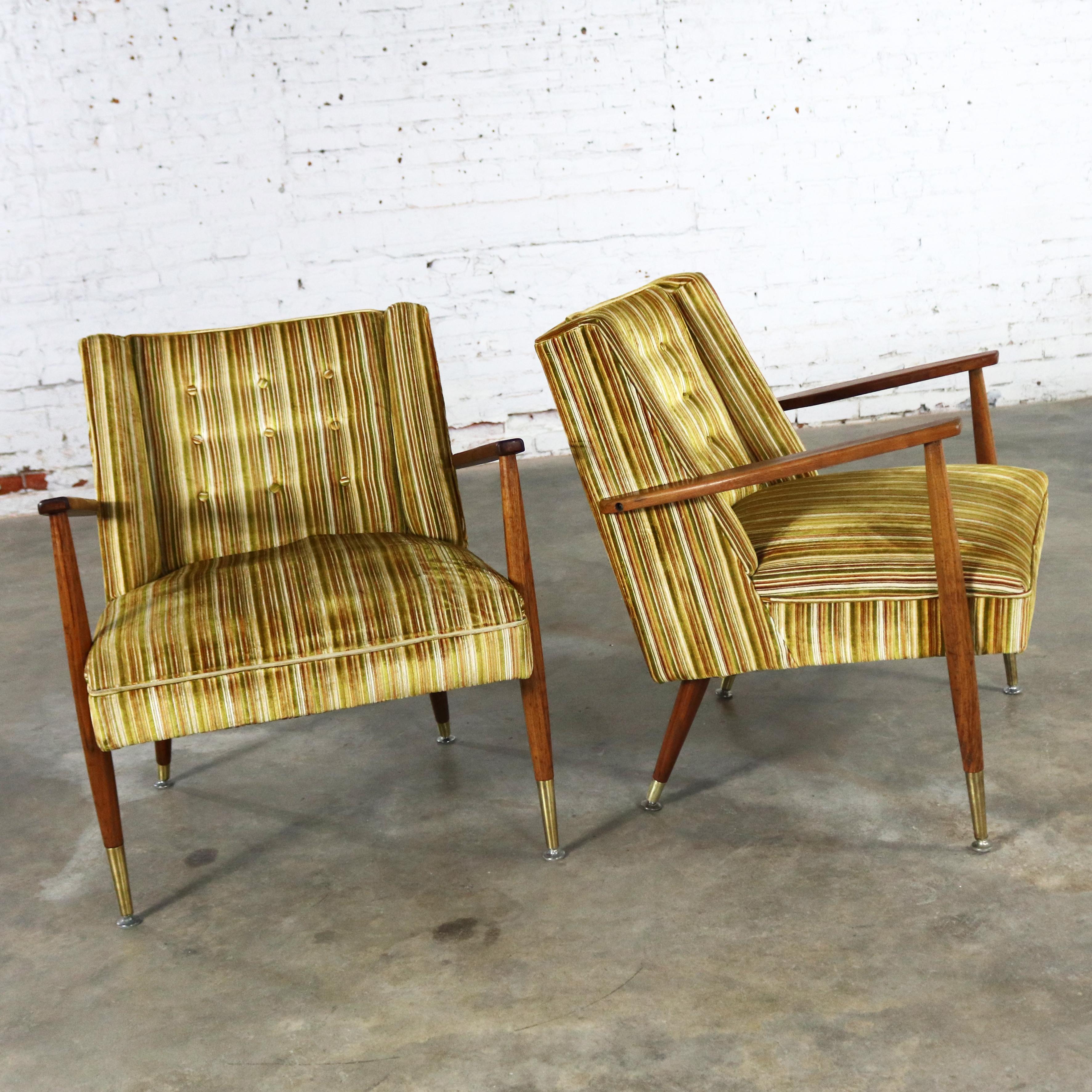 20th Century Mid-Century Modern Pair of Lounge Chairs with Teak Arms and Legs & Brass Sabots