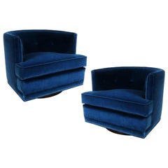 Mid-Century Modern Pair of Luxurious Blue Velvet Swivel Lounge Chairs