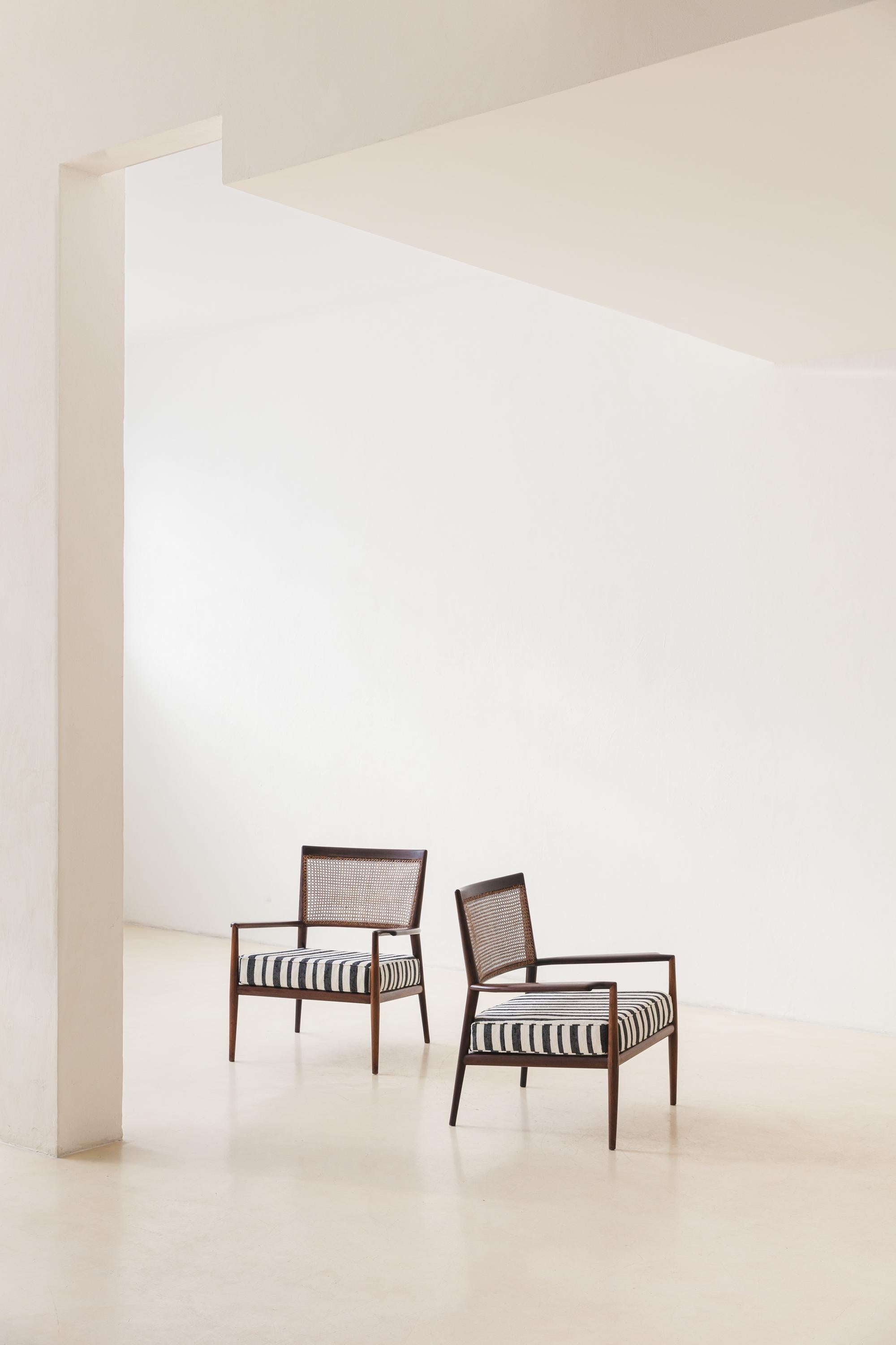 Sillones MF5 mediados del siglo XX en venta