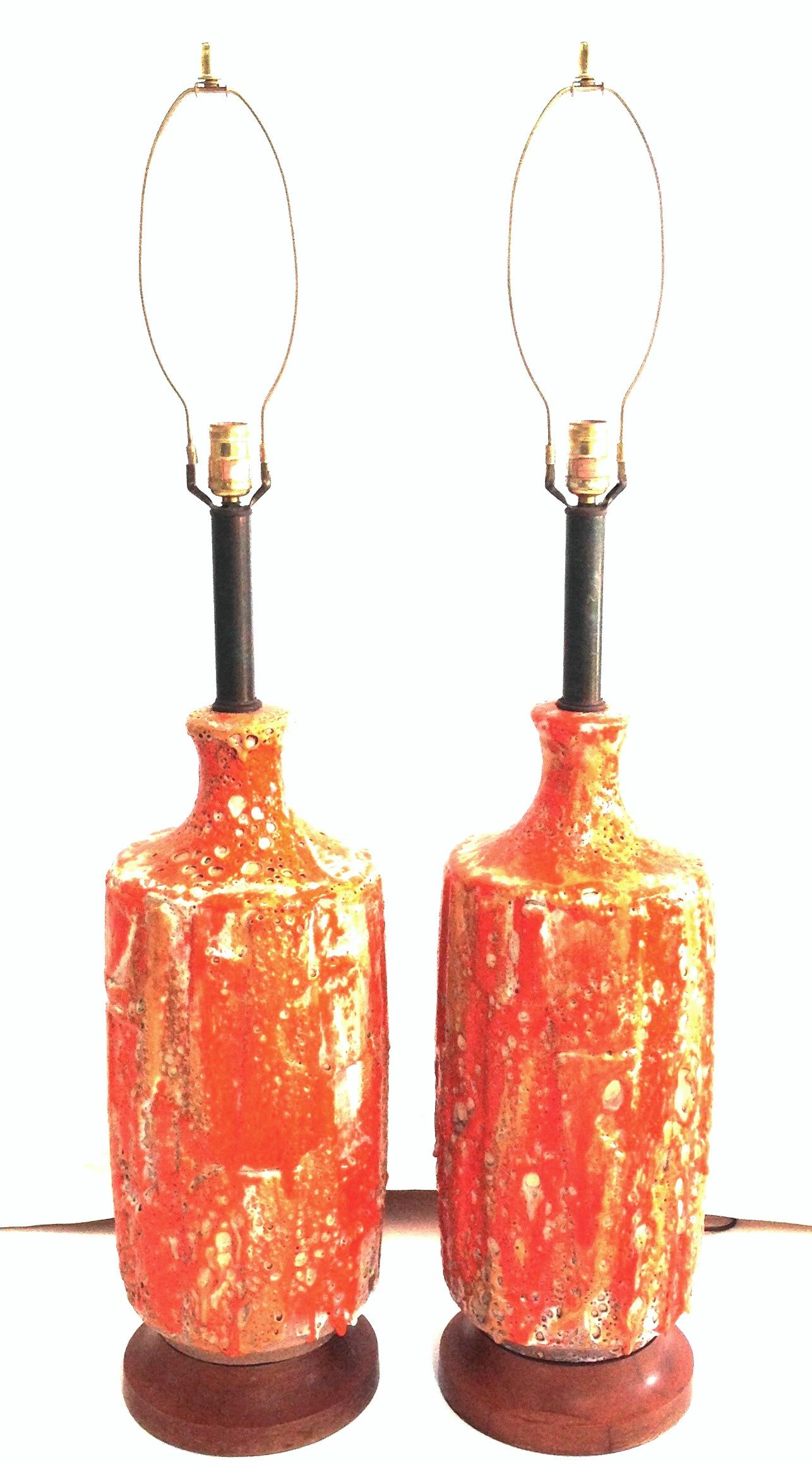 Mid-Century Modern Pair of Monumental Ceramic Drip Glaze Table Lamps and Shades In Good Condition For Sale In West Palm Beach, FL
