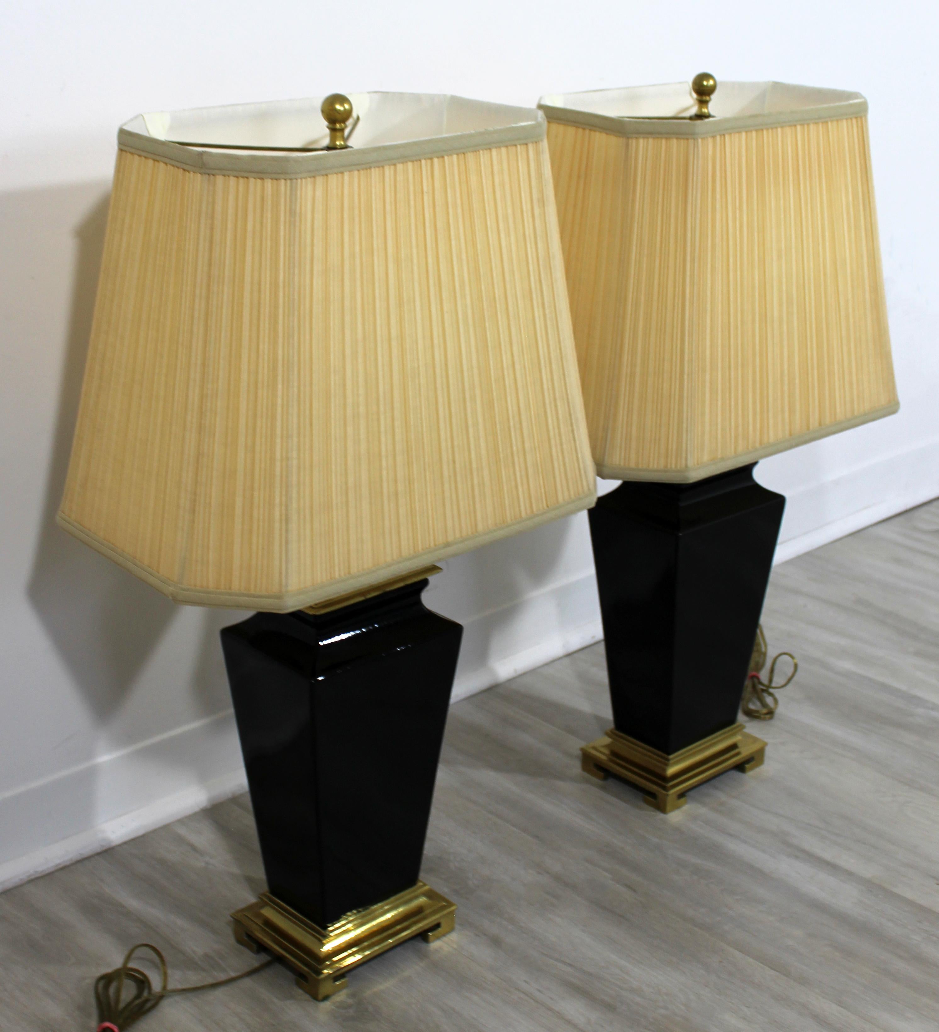 Mid-Century Modern Pair of Morris Greenspan Asian Ceramic Table Lamps, 1970s 1