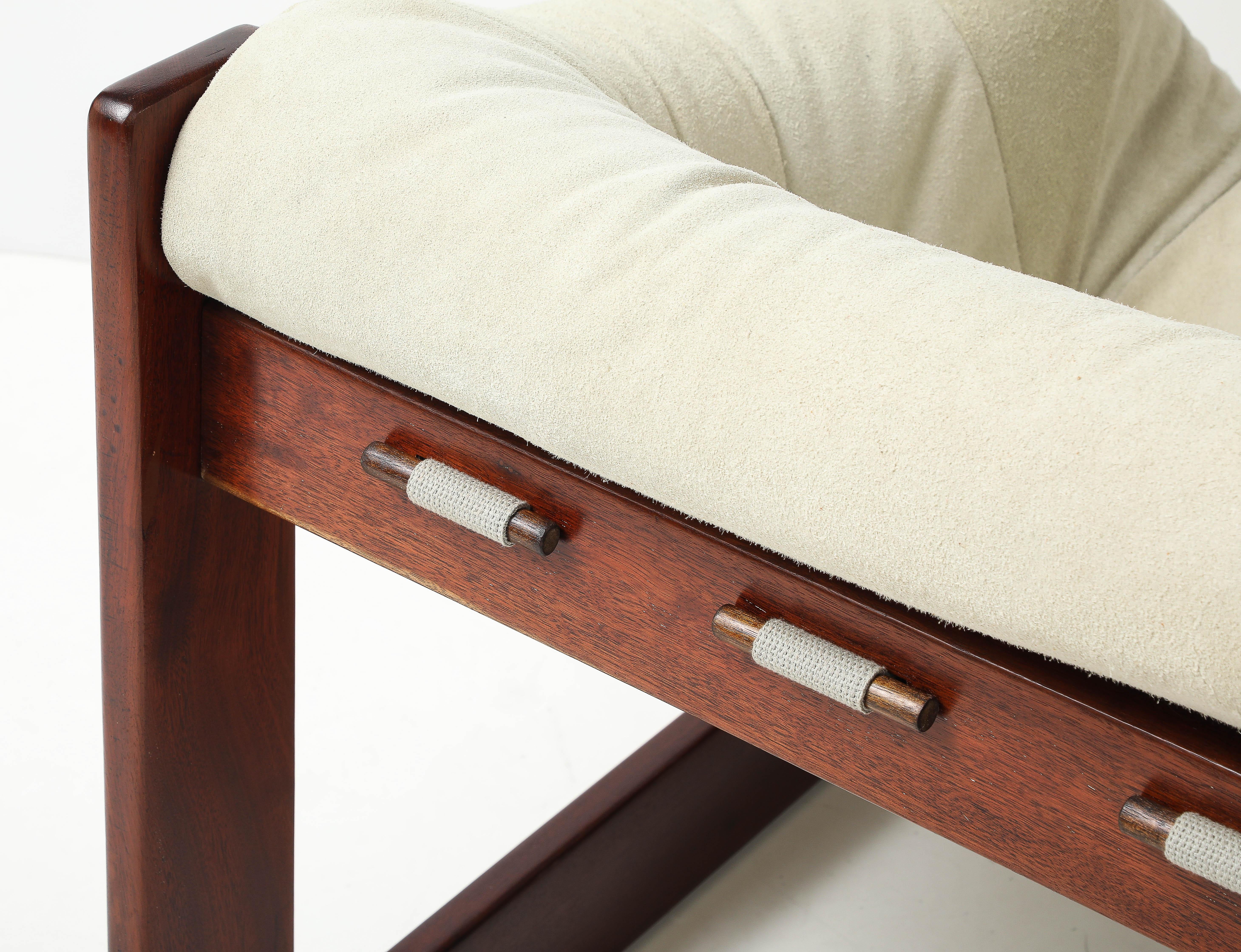 Pelle Coppia di poltrone MP-97 di Percival Lafer, anni '70, in stile Mid-Century Modern in vendita