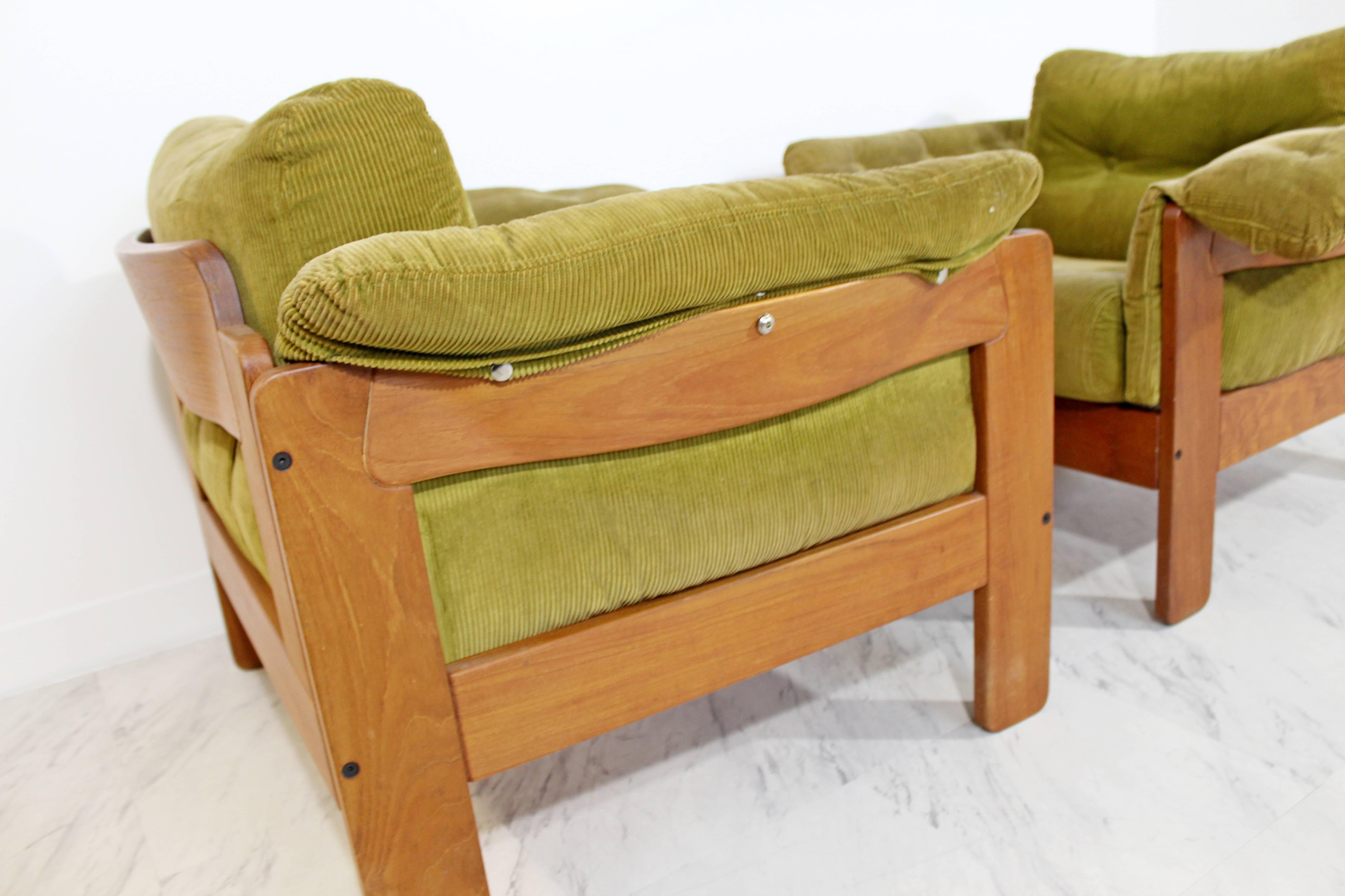 Mid-20th Century Mid-Century Modern Pair of N. Eilersen Danish Lounge Chairs, 1960s