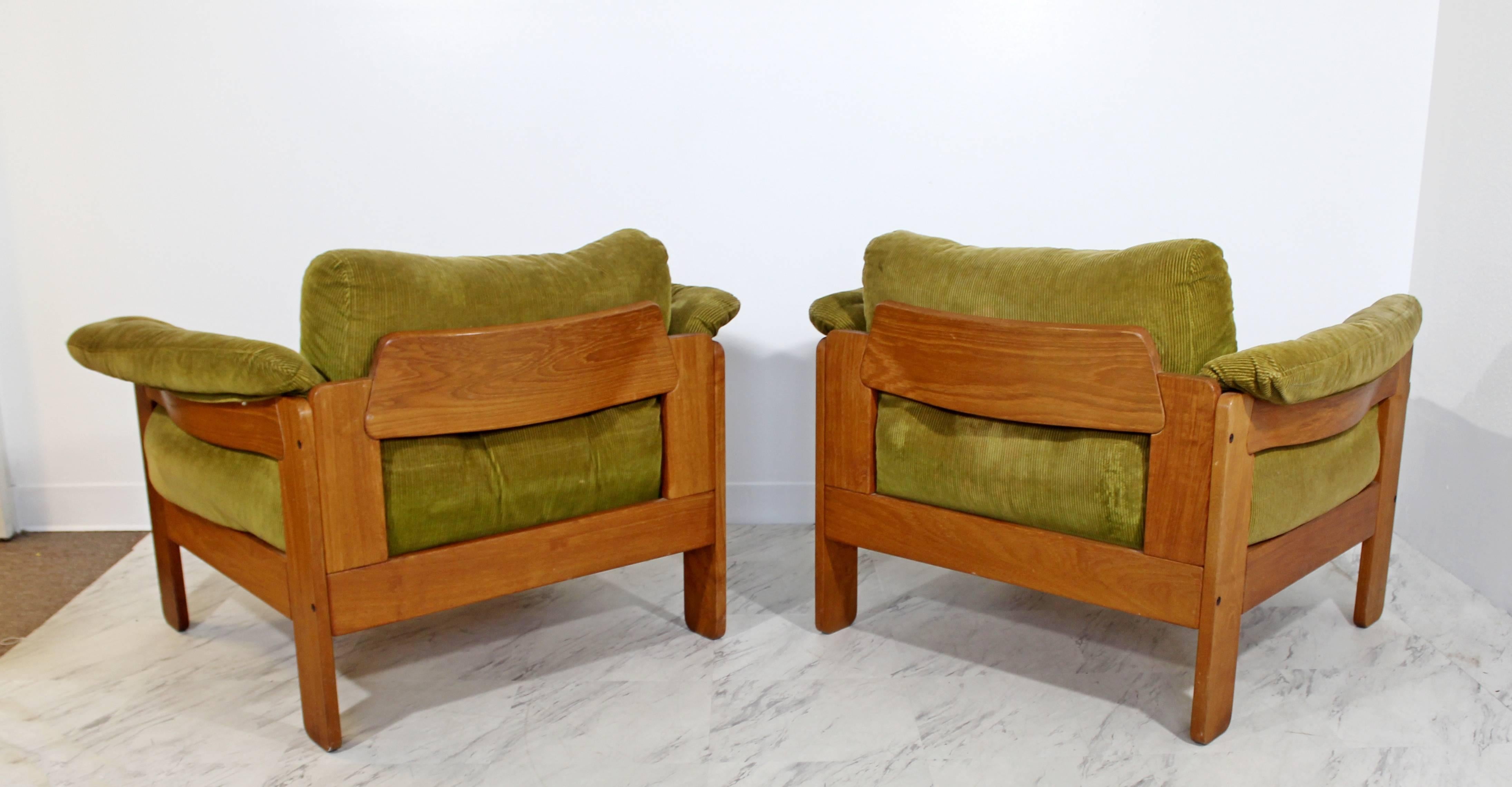 Mid-Century Modern Pair of N. Eilersen Danish Lounge Chairs, 1960s 2