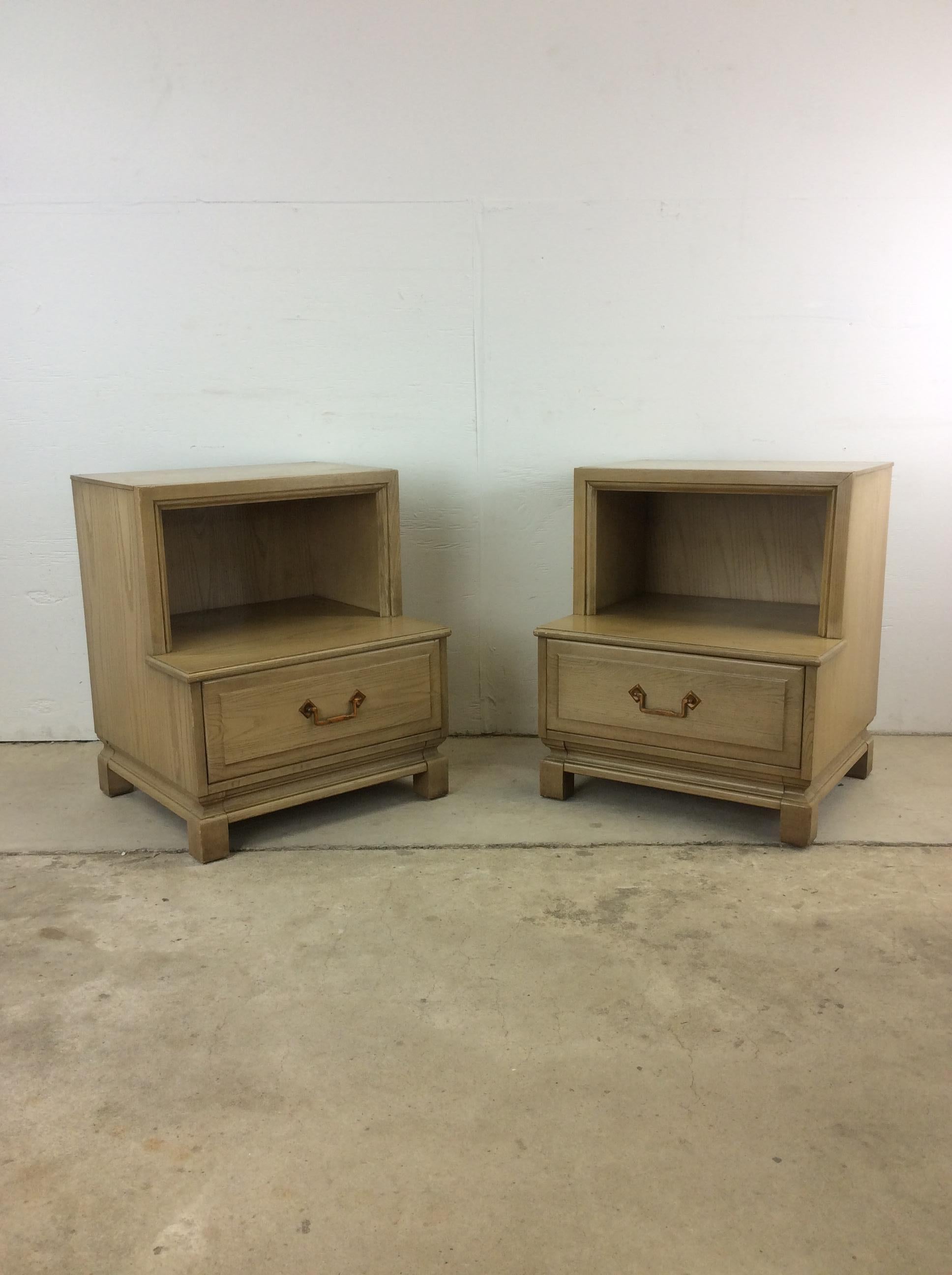 Mid-Century Modern Mid Century Modern Pair of Nightstands with Limed Oak Finish For Sale